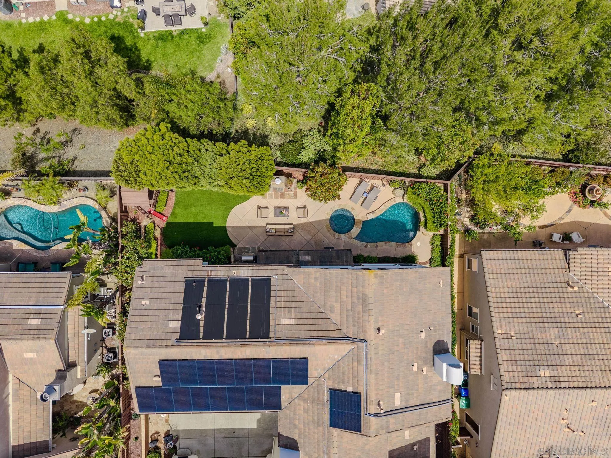 https://cdn.realtyfeed.com/cdn/127/260009596/6b9bbefd9eec2db9f08e18300555858a.webp