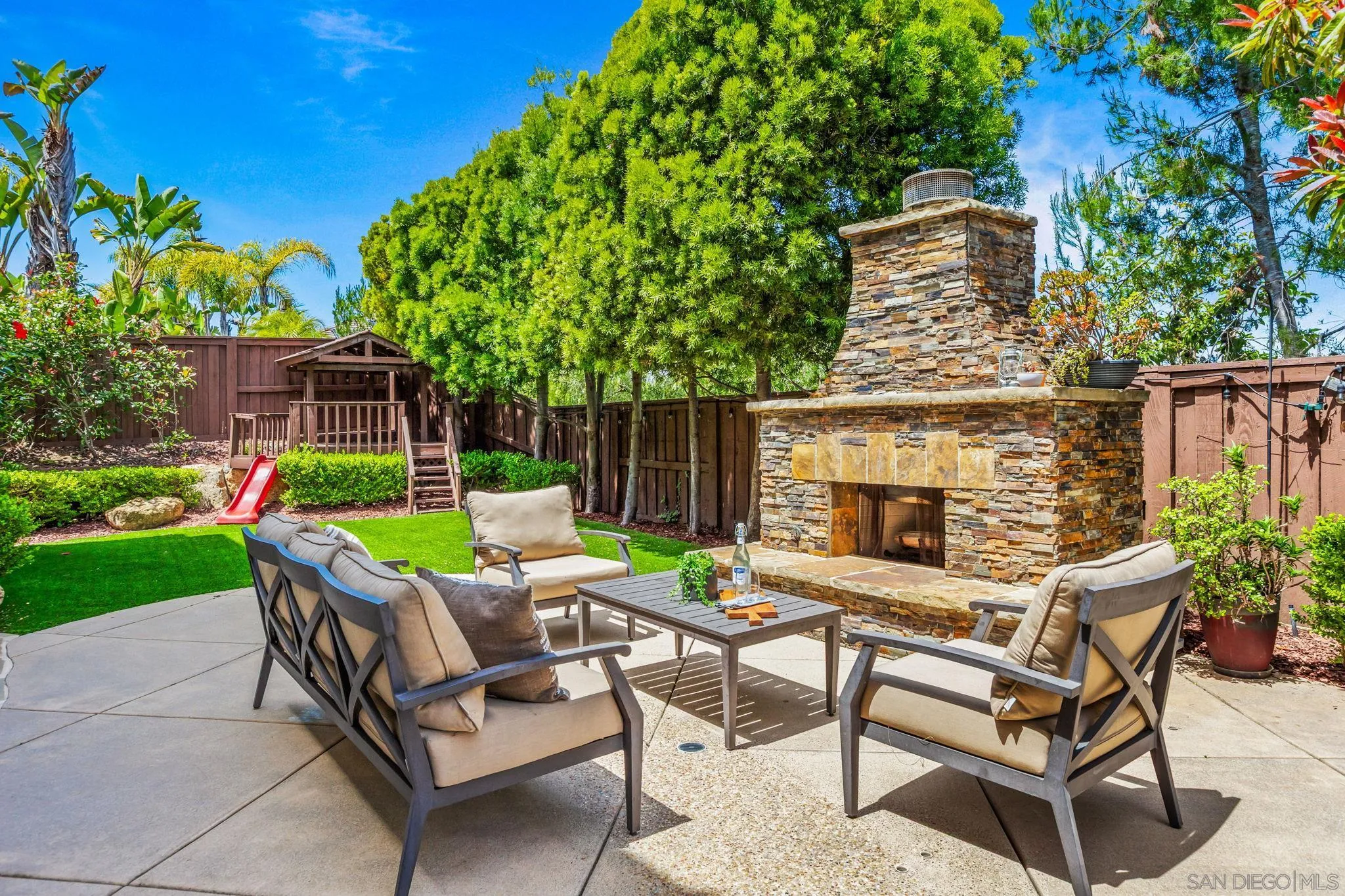 https://cdn.realtyfeed.com/cdn/127/260009596/b363320a11146bc2e58f27a06215cef5.webp