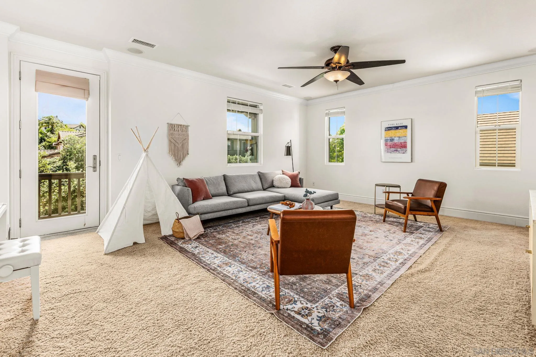 https://cdn.realtyfeed.com/cdn/127/260009596/ef5745f10f1d8fa5df3f83df78d2d97f.webp
