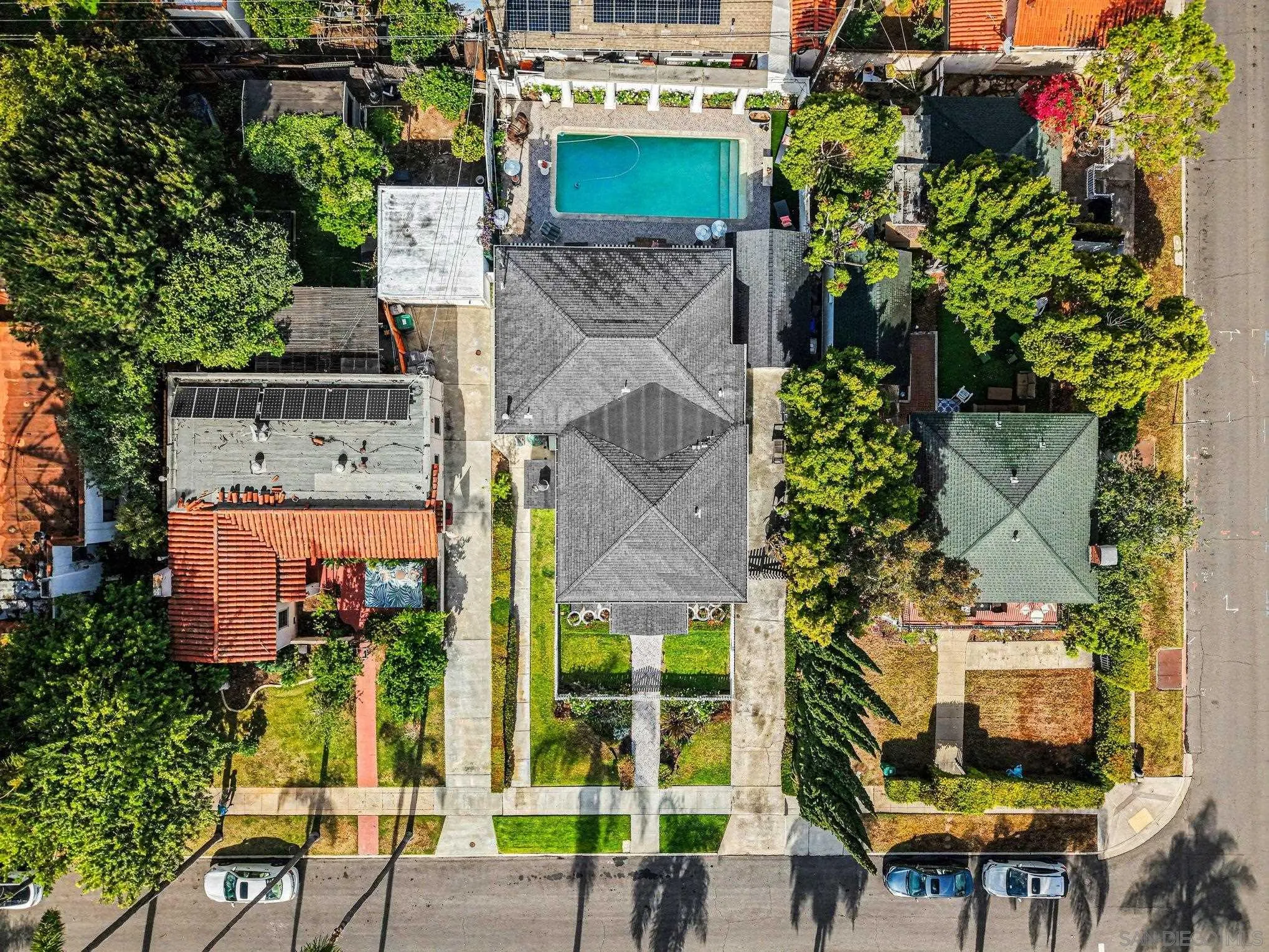 https://cdn.realtyfeed.com/cdn/127/260009599/aa79204b703a3106dbca3180ac52bf73.webp