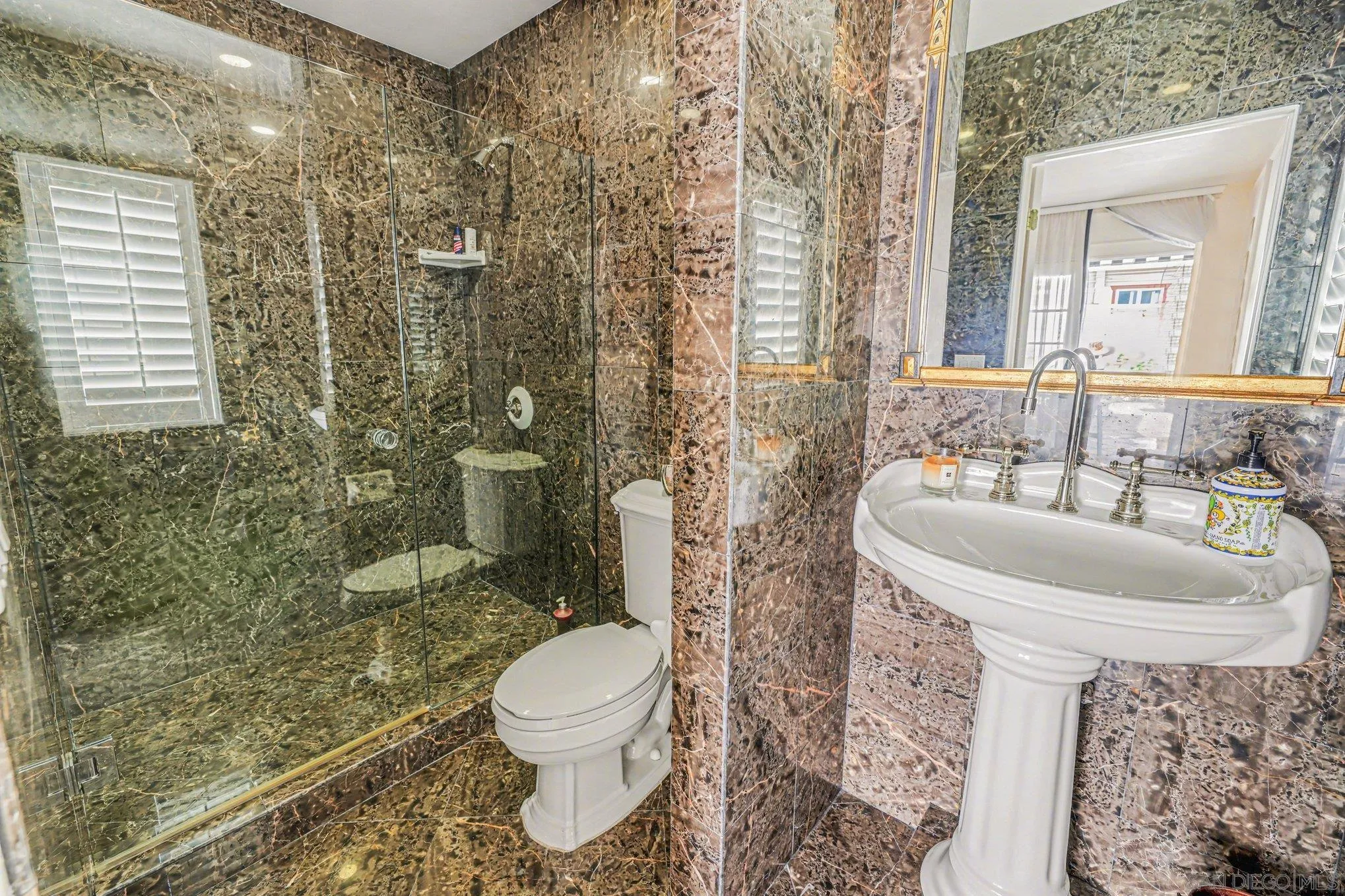 https://cdn.realtyfeed.com/cdn/127/260009599/dddf9212c516a207a1380122482ade37.webp