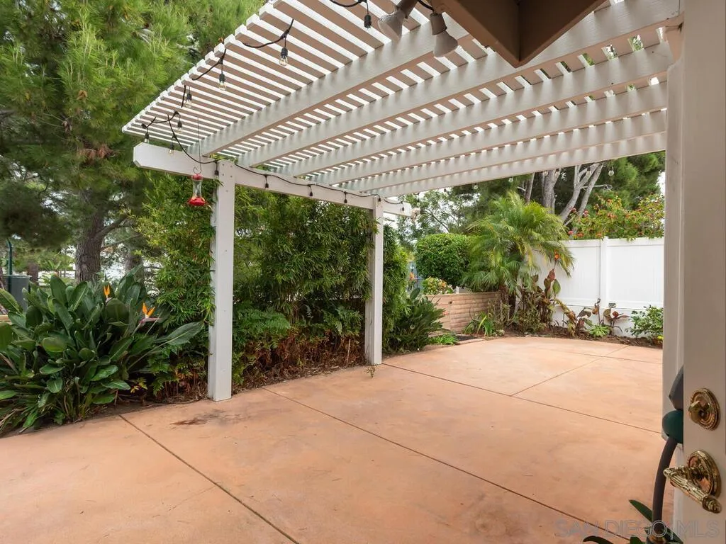 Photo #15: 2600096 Listing: Photo #15