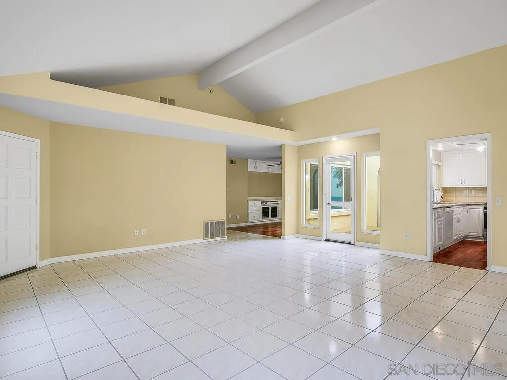 Photo #6: 2600096 Listing: Photo #6