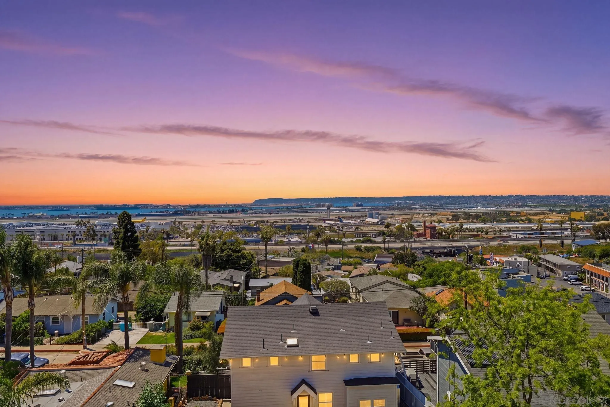 https://cdn.realtyfeed.com/cdn/127/260009602/0a367366777d5989f20e4ef946f817f2.webp