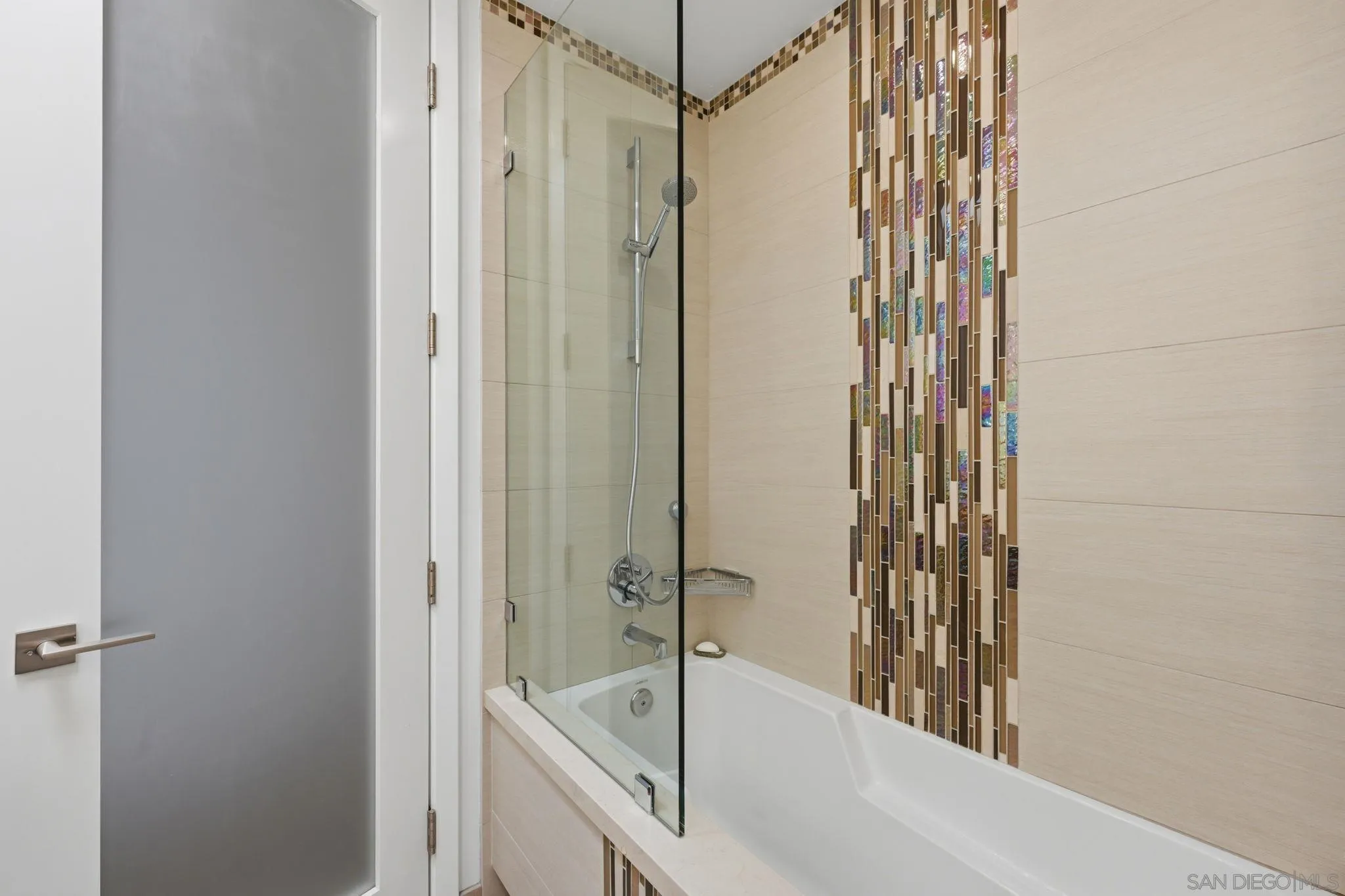 https://cdn.realtyfeed.com/cdn/127/260009602/2a16dc7c42c04e6505b91db77dcc8807.webp