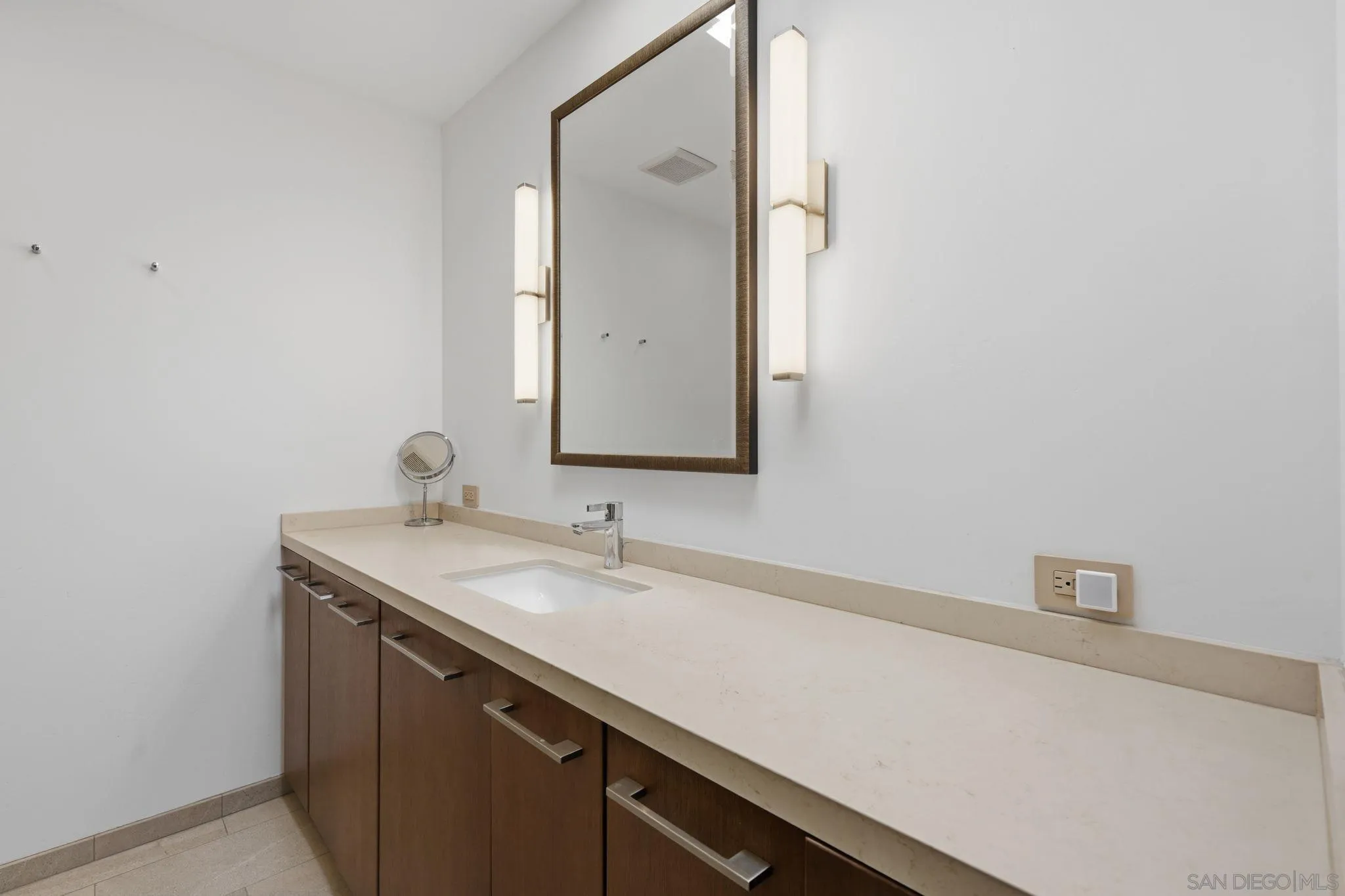 https://cdn.realtyfeed.com/cdn/127/260009602/3c3f5d9184f1b2bca99658a5bd71a0b3.webp