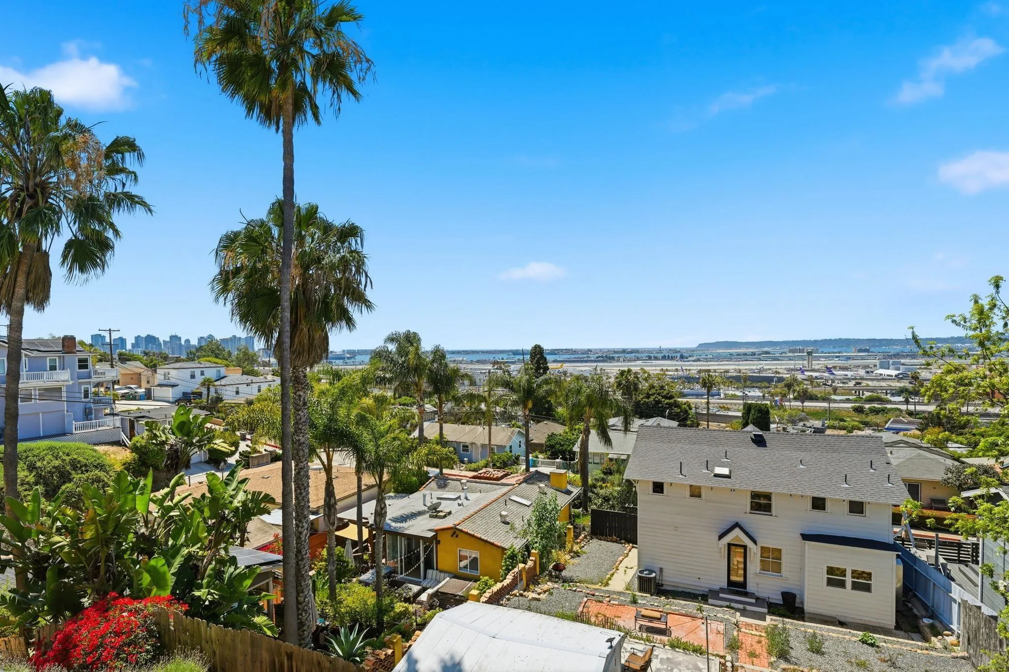 https://cdn.realtyfeed.com/cdn/127/260009602/a888d208c102a982e4d0fb39d9ea40ee.webp