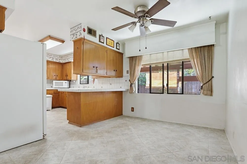 https://cdn.realtyfeed.com/cdn/127/260009604/e0e1e785c872fad4b4d512ee004c4eb3.webp