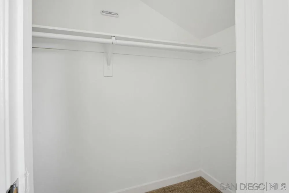 Photo #38: 260009606 Listing: Photo #38
