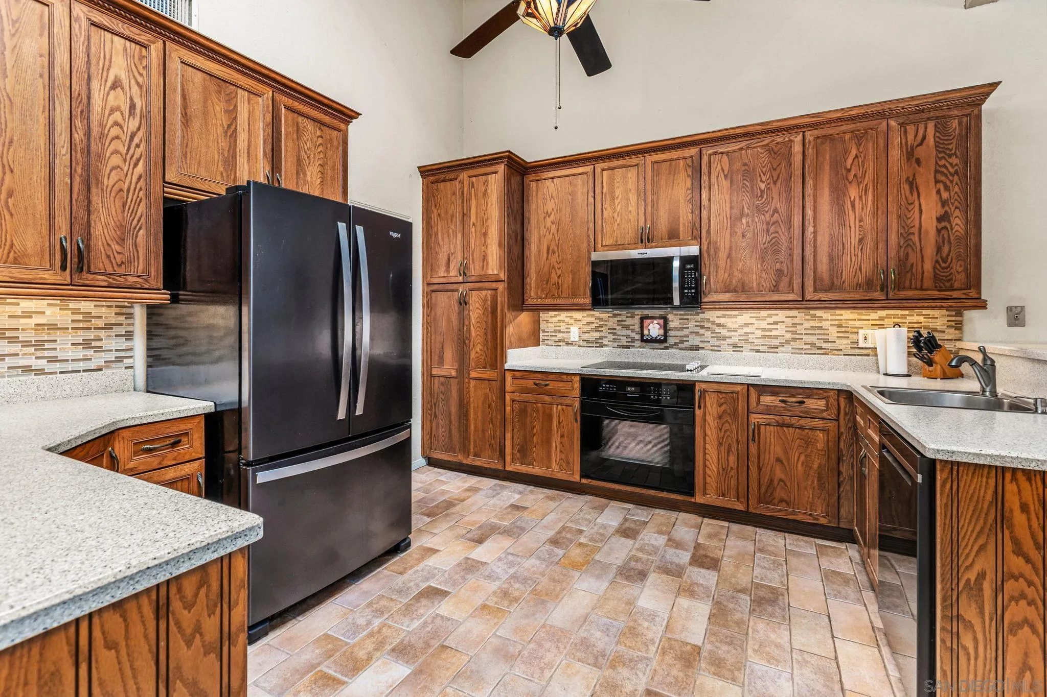 Photo #12: 260009611 Listing: Photo #12