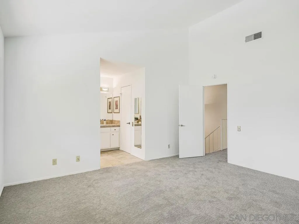 https://cdn.realtyfeed.com/cdn/127/260009614/11d99db68d07f339af238f243958aff5.webp