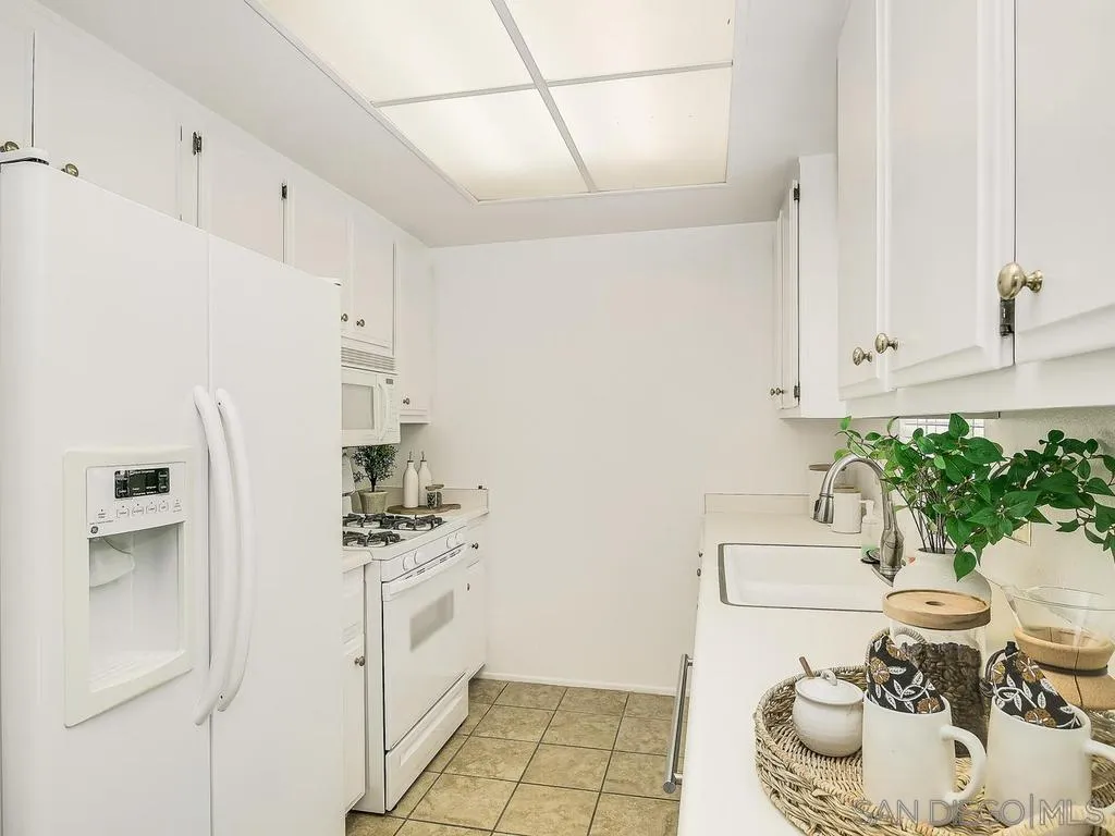 https://cdn.realtyfeed.com/cdn/127/260009614/b90dba7b556b2345a6397b31bd2e3f21.webp