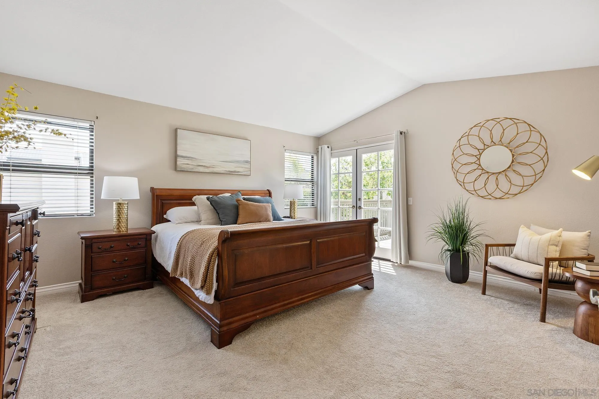 https://cdn.realtyfeed.com/cdn/127/260009616/4a5628d51212e7481cbe94022ee7f023.webp