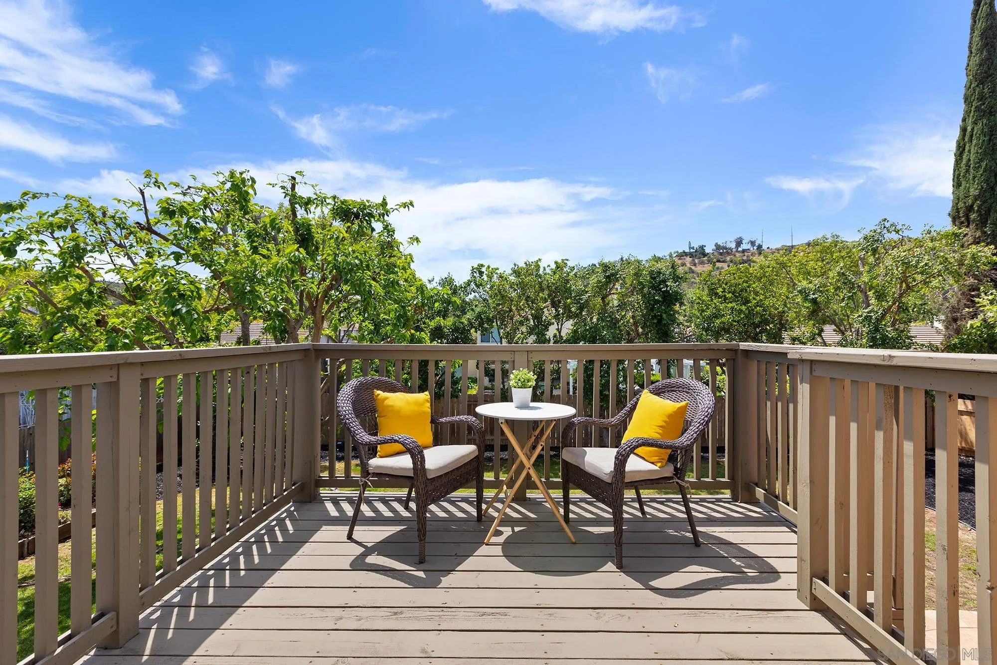 https://cdn.realtyfeed.com/cdn/127/260009616/de817629bdf5d559fadaa60668aee7d9.webp