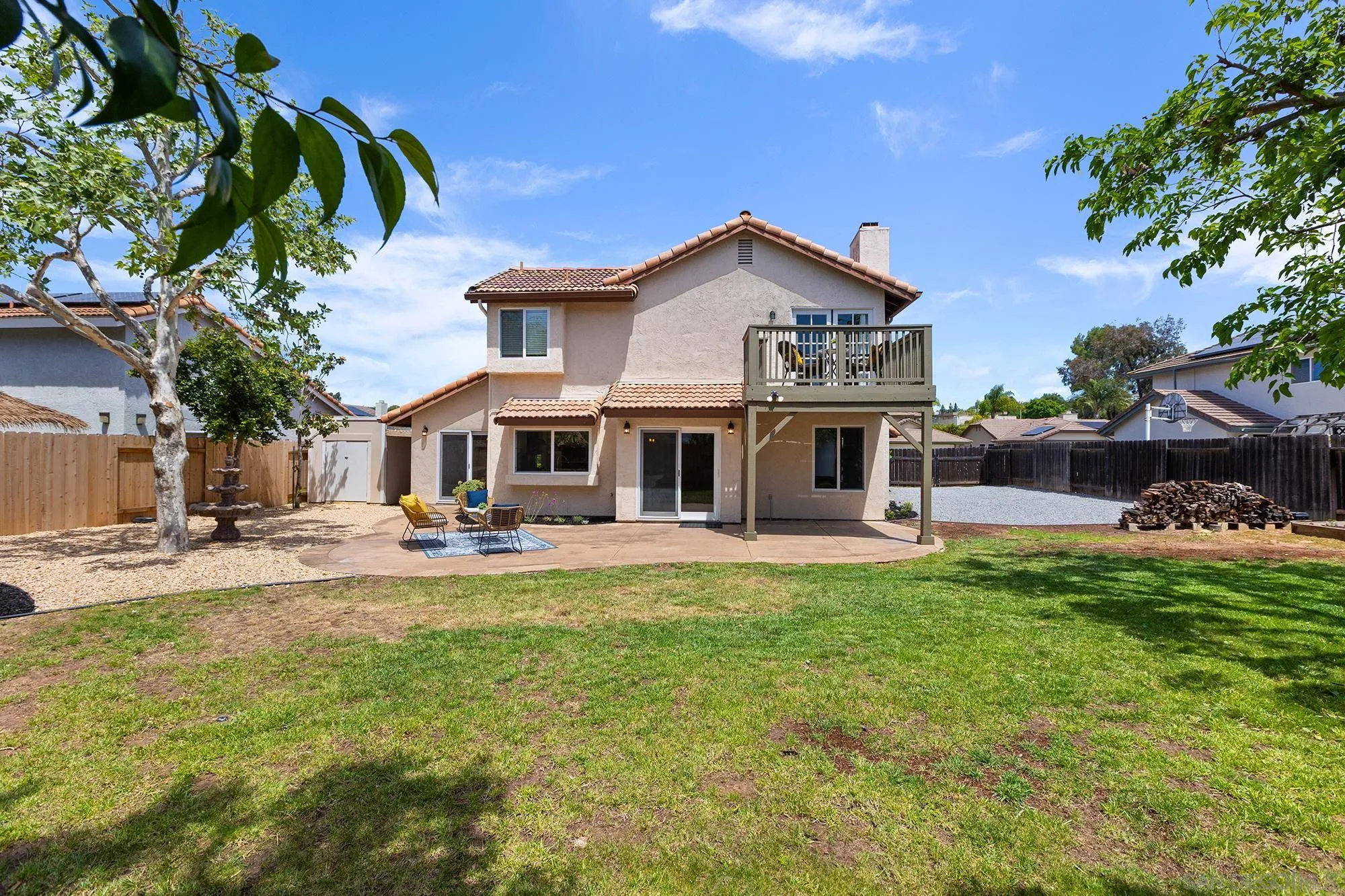 https://cdn.realtyfeed.com/cdn/127/260009616/fb952e007519bbd5840be167073fba77.webp