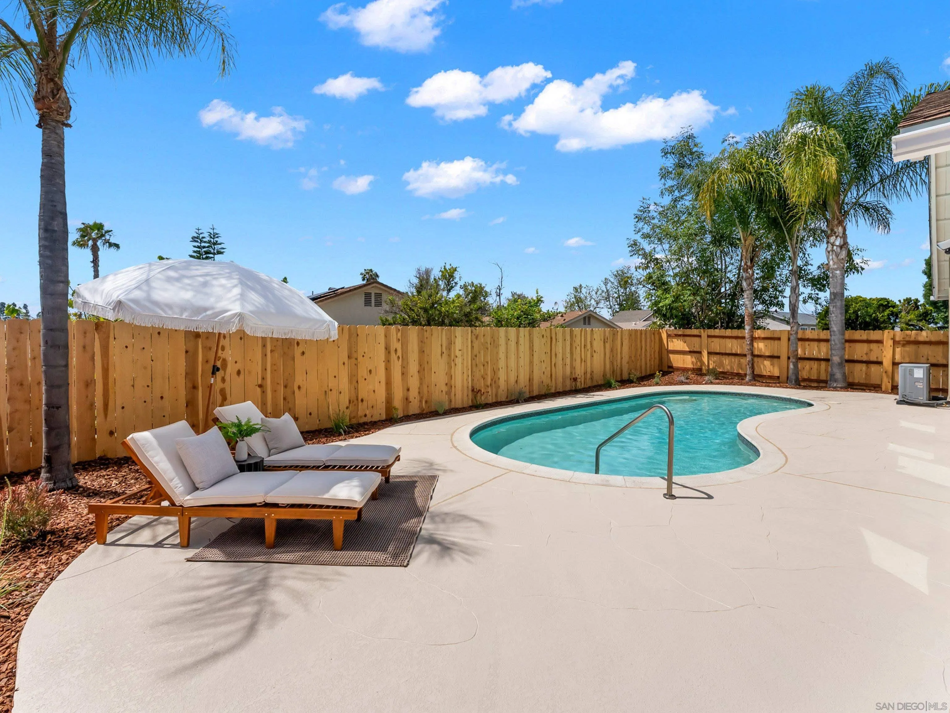 https://cdn.realtyfeed.com/cdn/127/260009618/ed92639210c523368fd8b0e441f4aa0e.webp