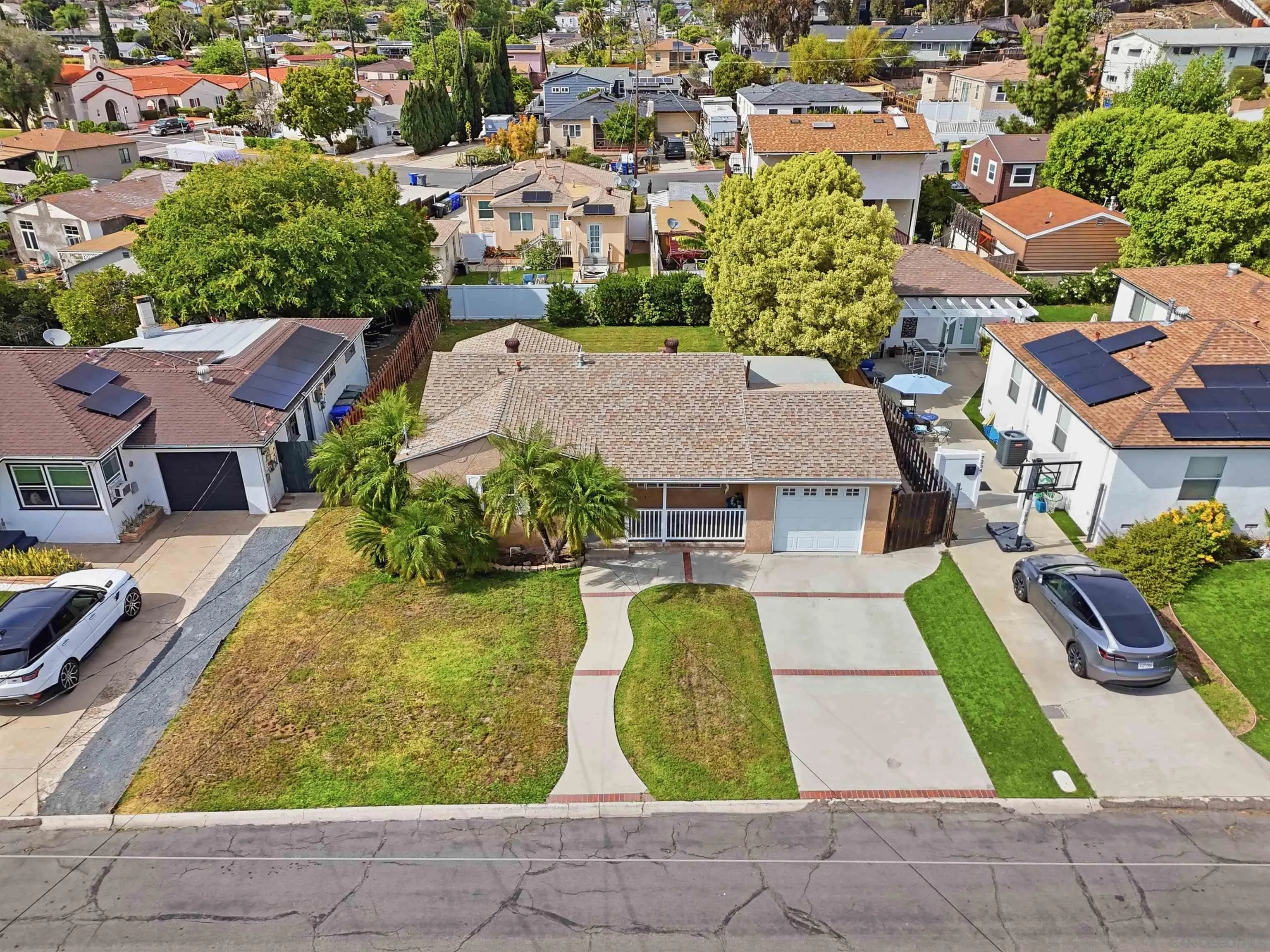 7230 Berkeley Dr, La Mesa, CA, 91942