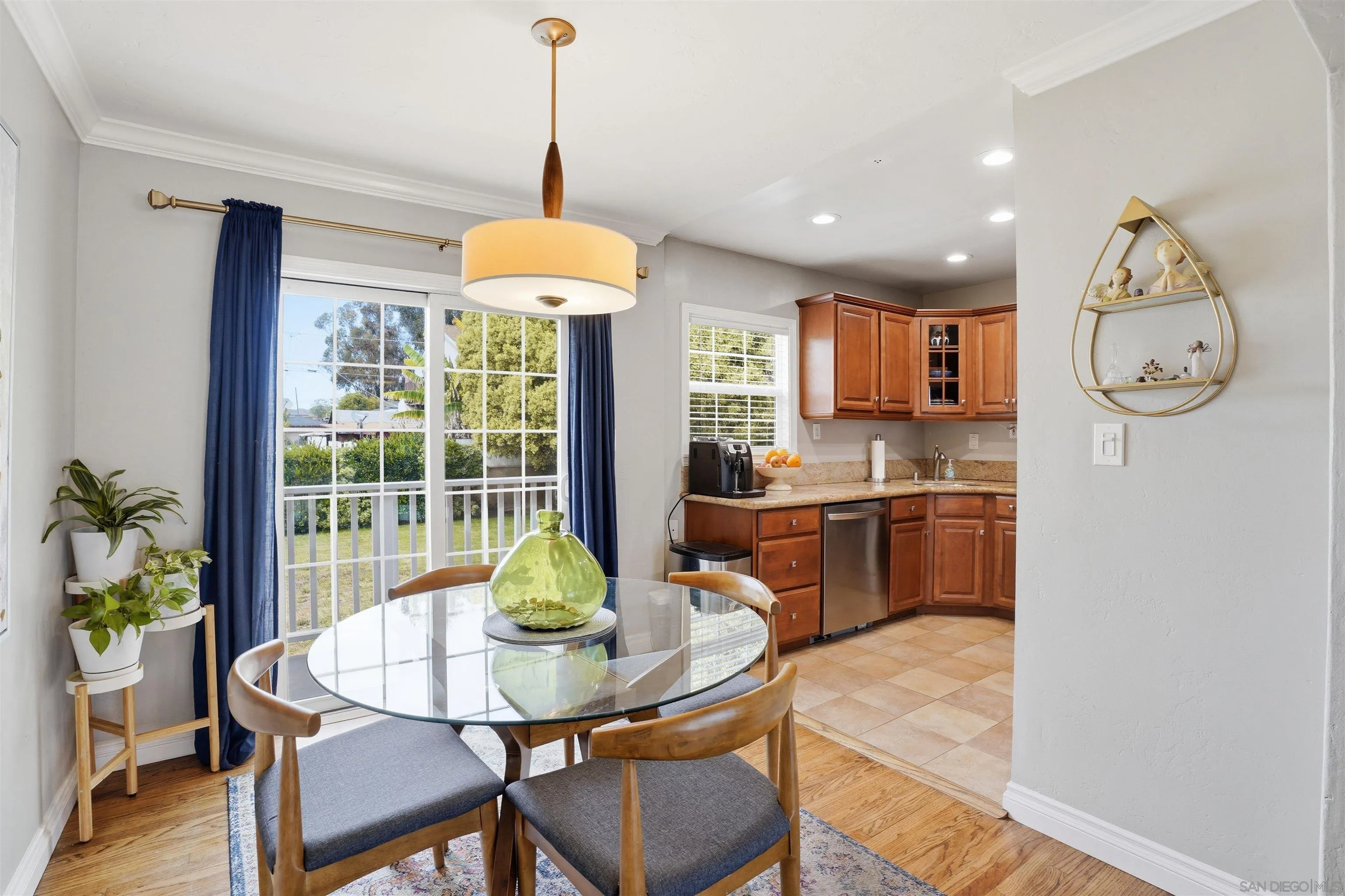 7230 Berkeley Dr, La Mesa, CA, 91942