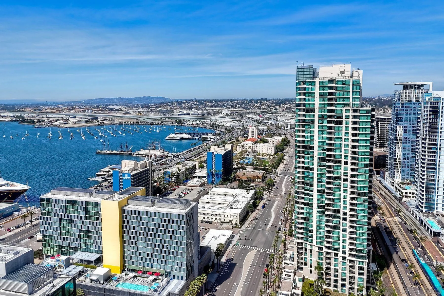https://cdn.realtyfeed.com/cdn/127/260009627/1b5e15a17579a8629955dbc36a5dead8.webp