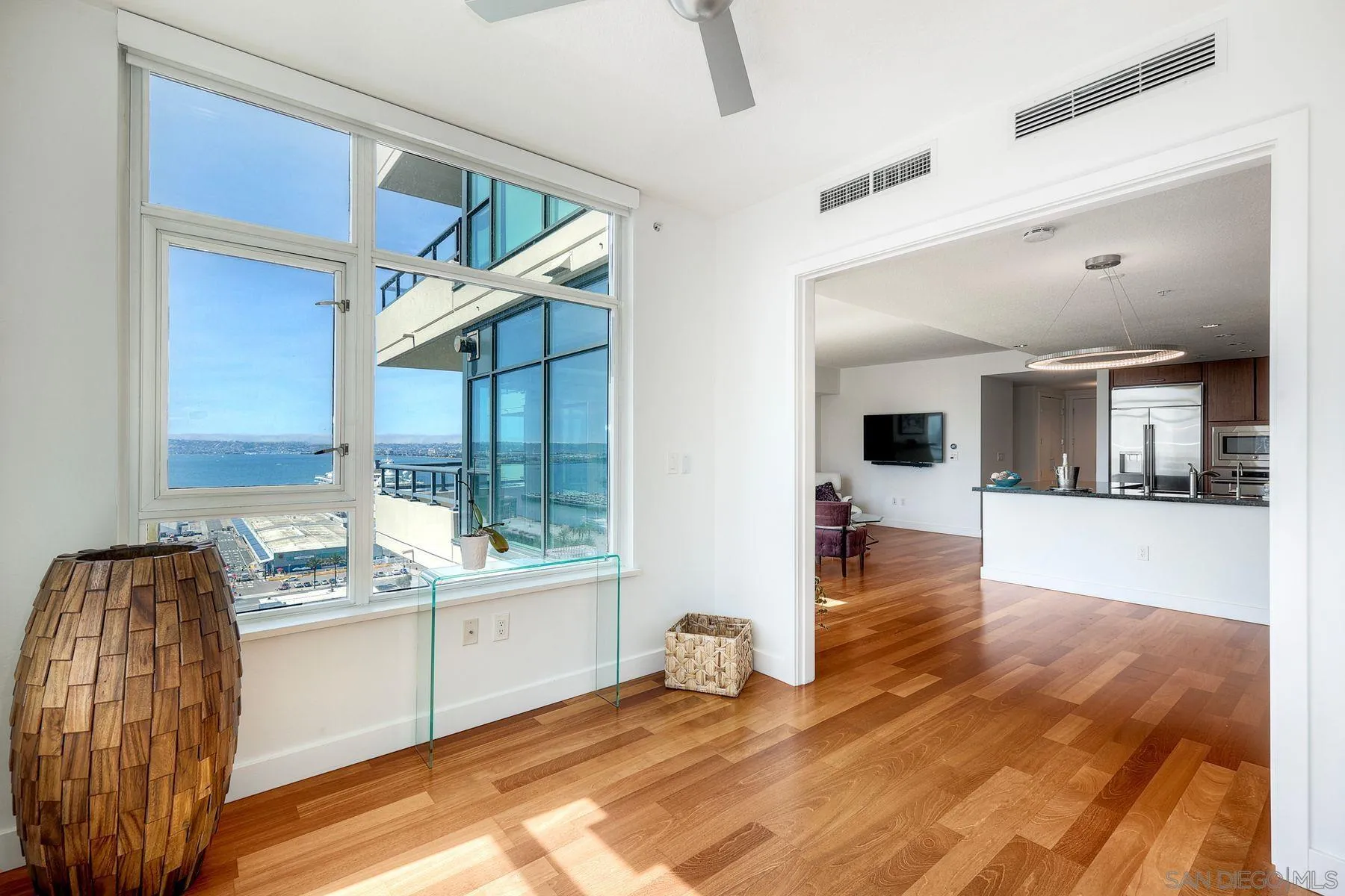https://cdn.realtyfeed.com/cdn/127/260009627/216ed9a0ecea6ca440890aac0fdc4567.webp