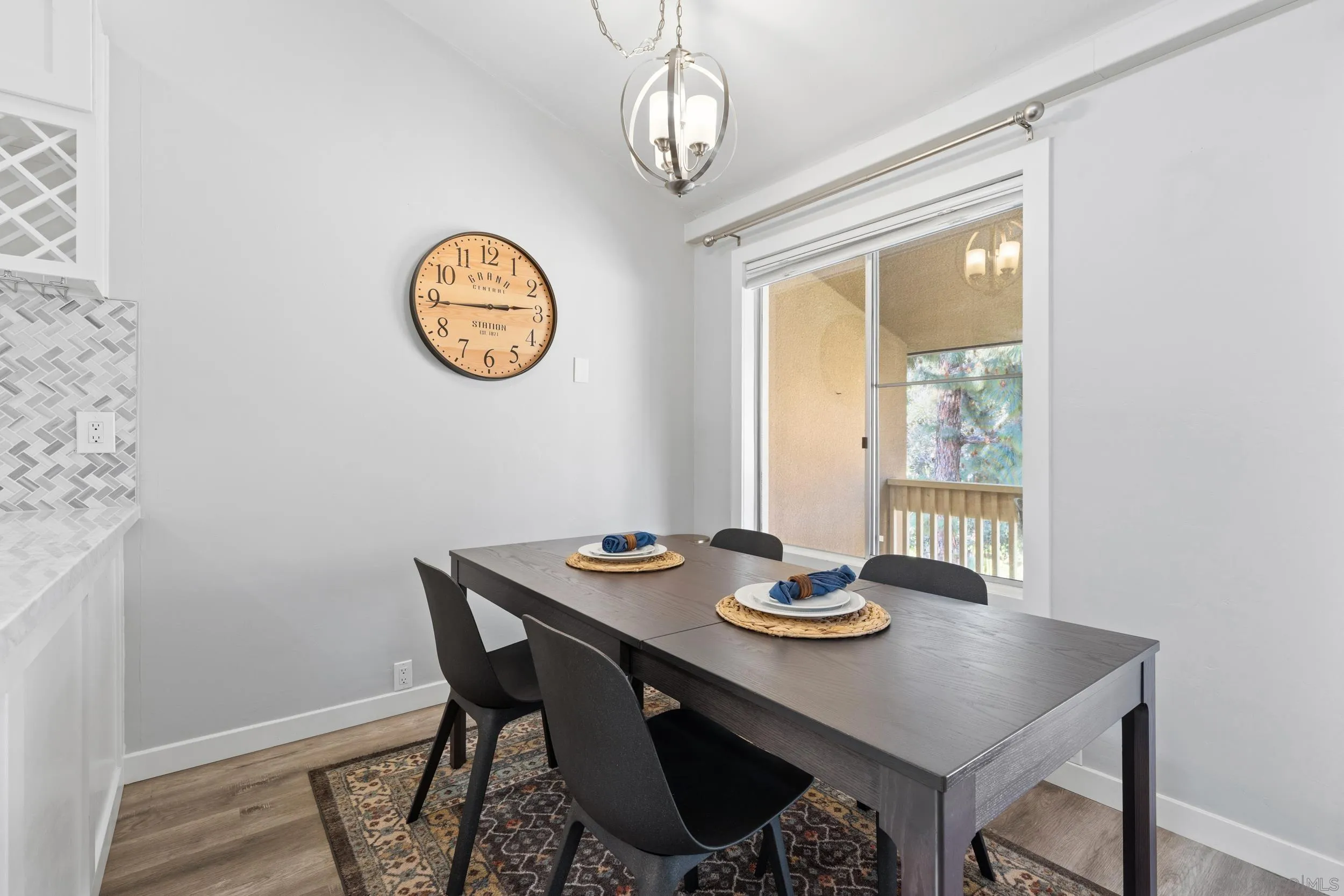 Photo #6: 260009628 Listing: Photo #6