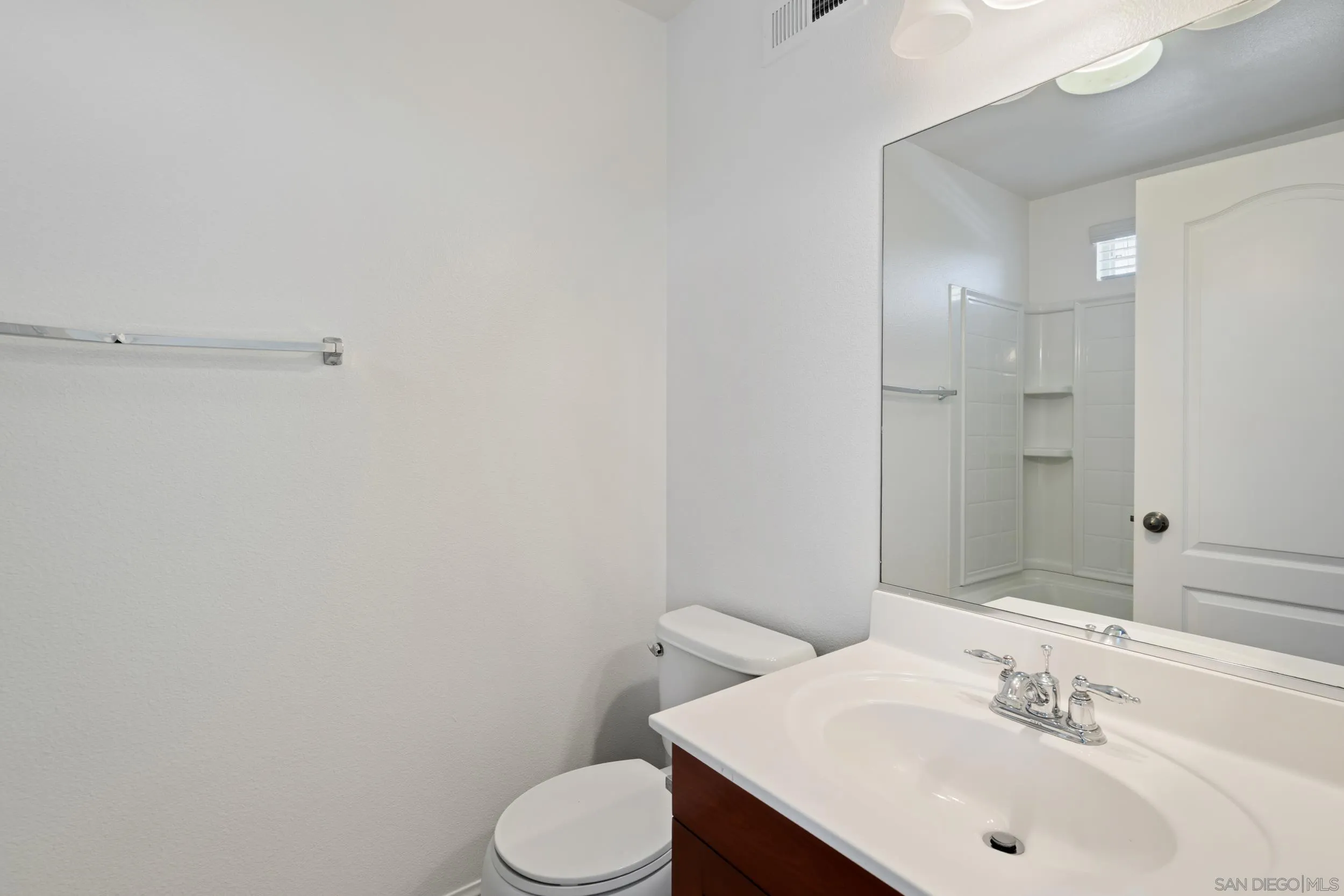 Photo #21: 260009629 Listing: Photo #21