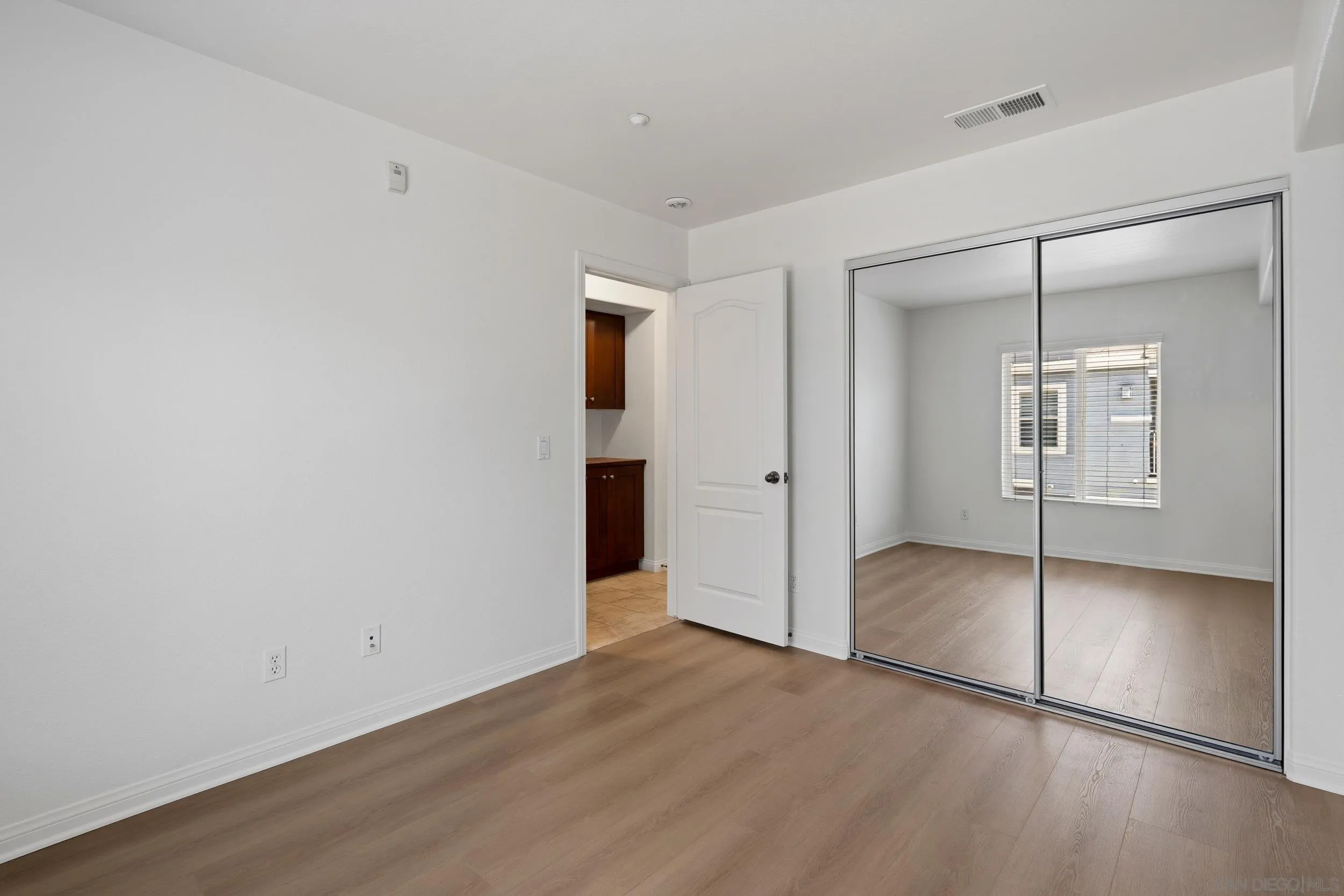 Photo #23: 260009629 Listing: Photo #23