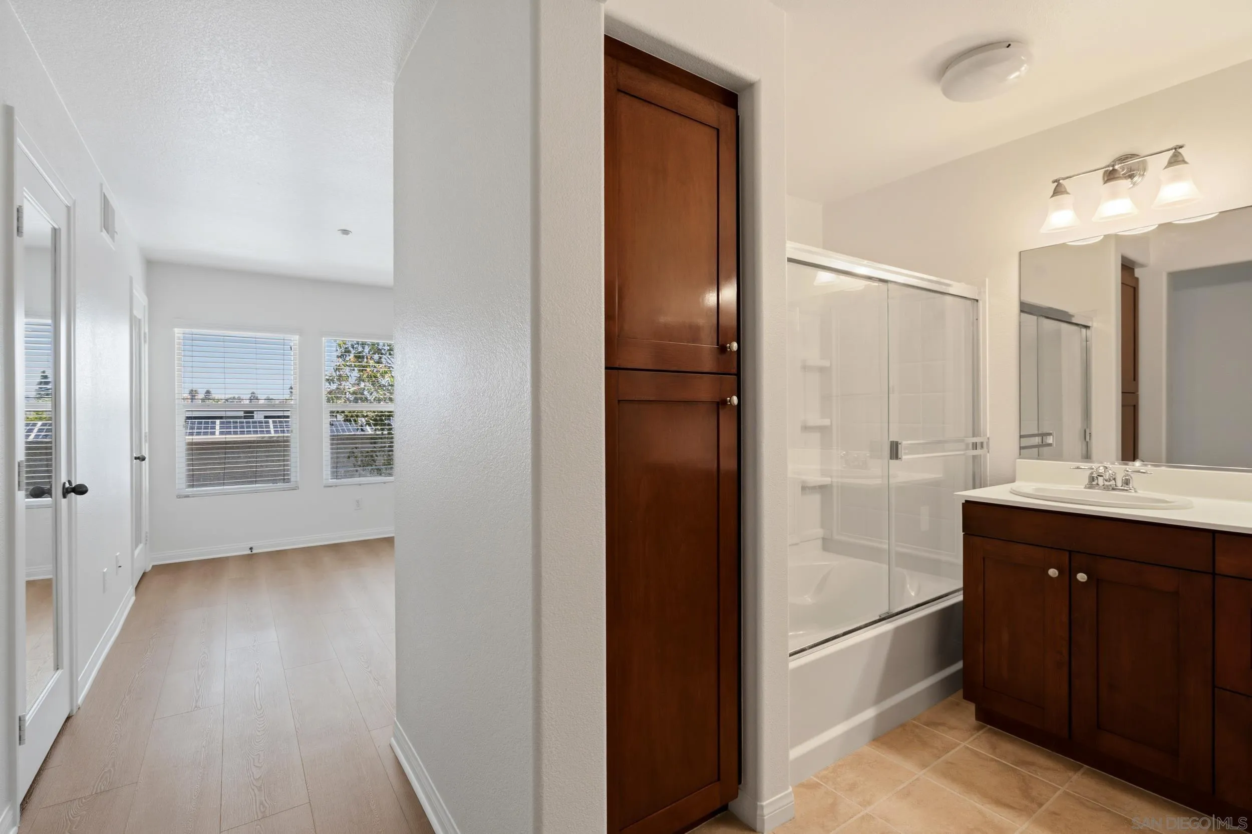 Photo #10: 260009629 Listing: Photo #10