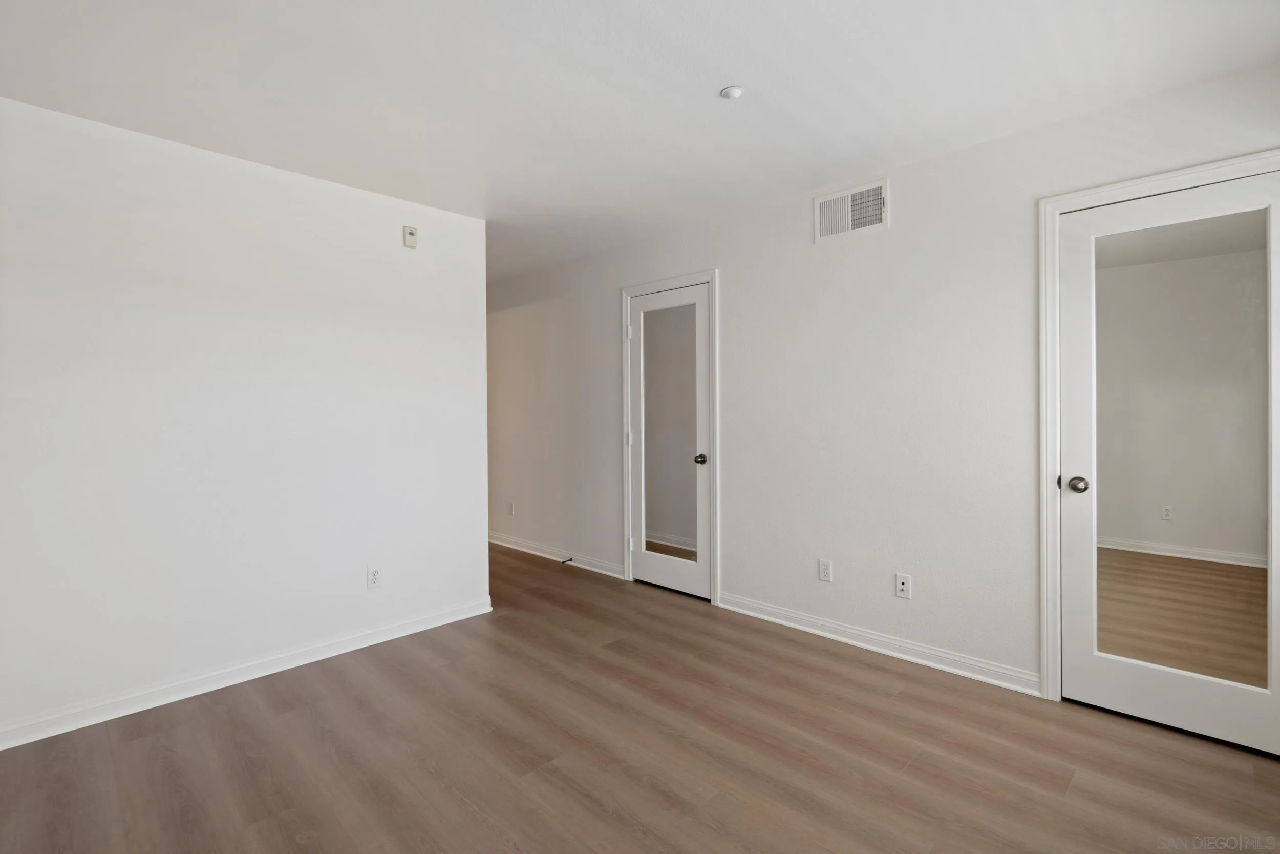 Photo #18: 260009629 Listing: Photo #18
