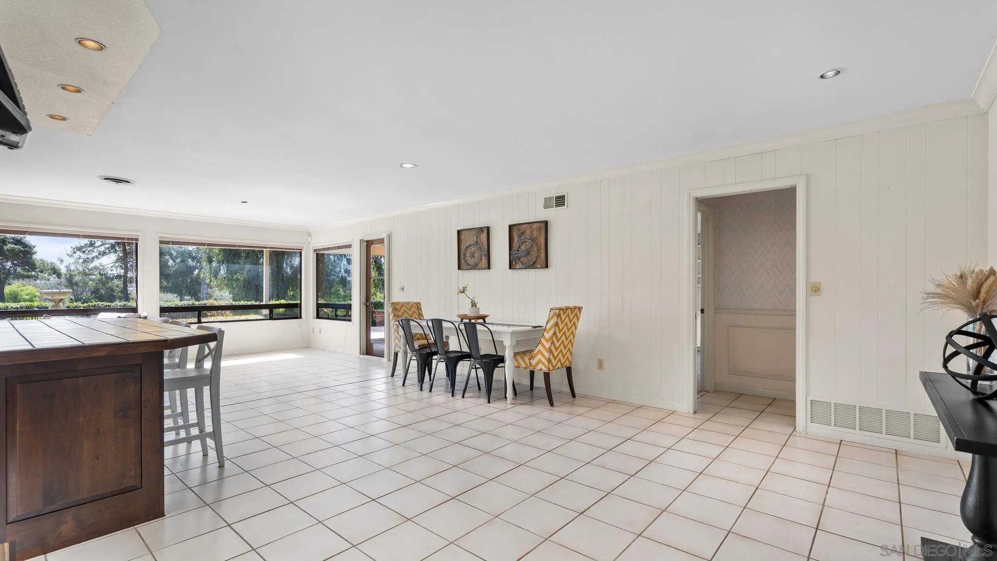 https://cdn.realtyfeed.com/cdn/127/260009631/036f4eb4c04c8336fa0e93ec461dc665.webp