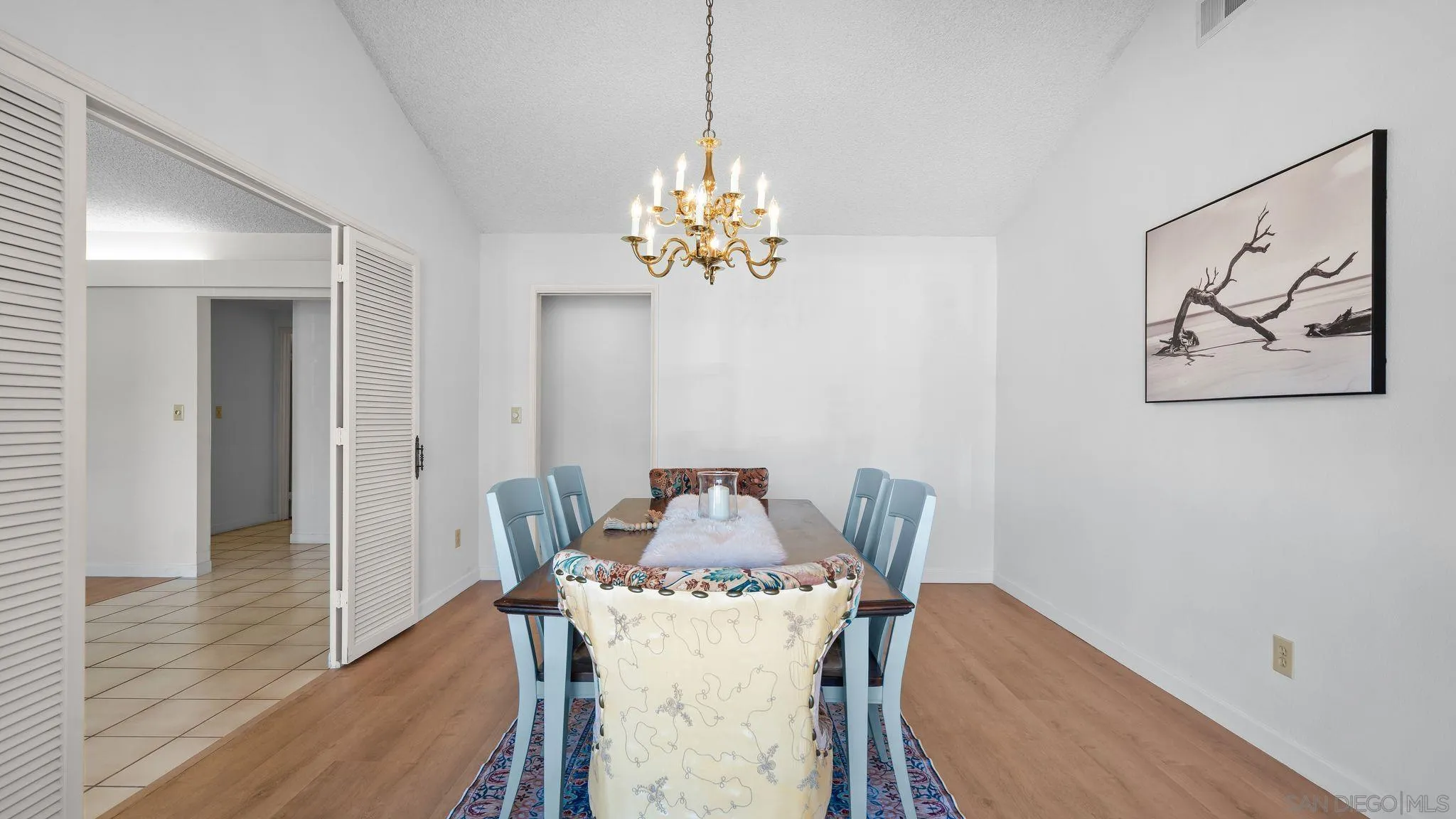 https://cdn.realtyfeed.com/cdn/127/260009631/2f7c7e2aca16a36ea6ca46c7b34d65de.webp