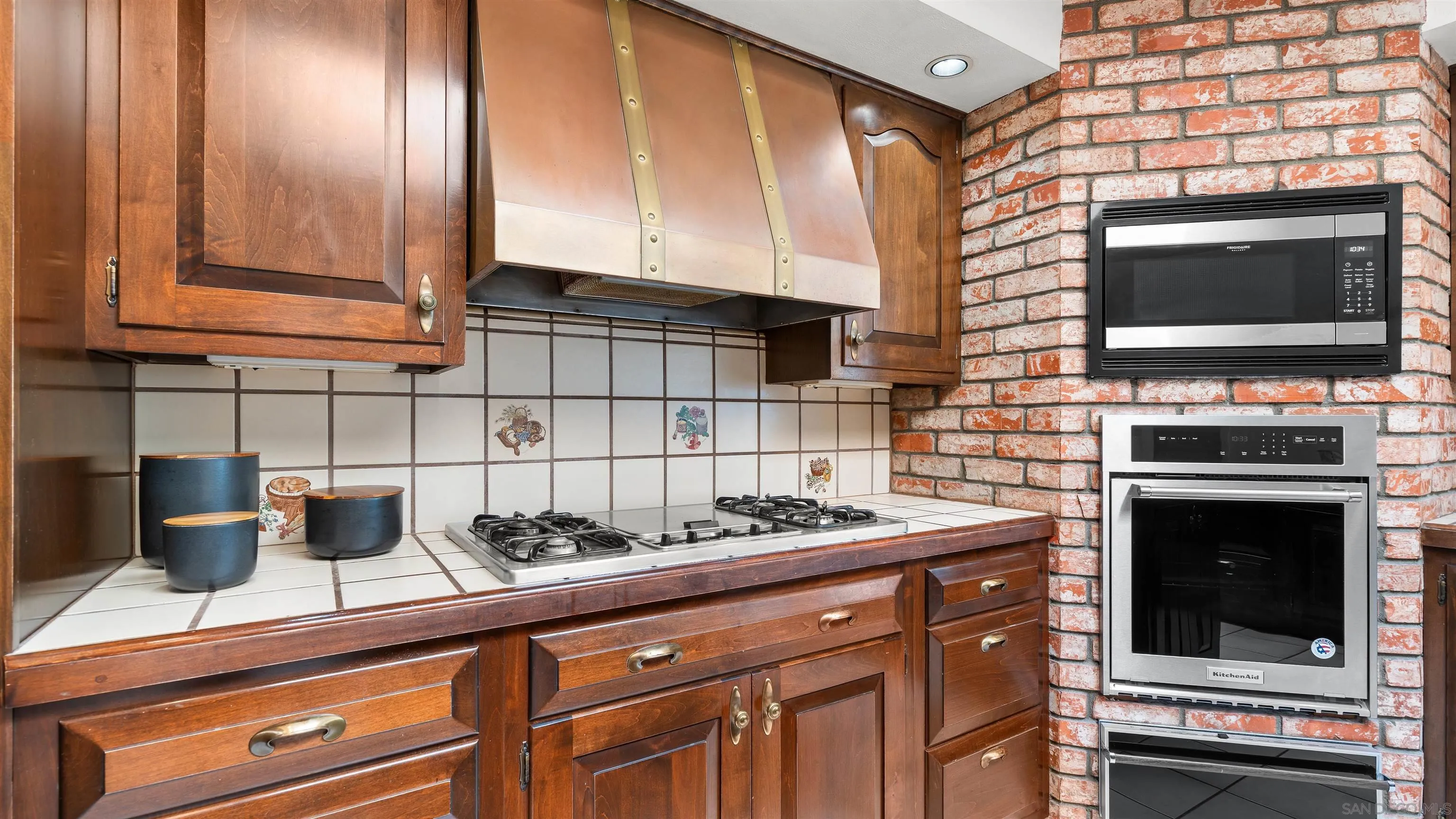 https://cdn.realtyfeed.com/cdn/127/260009631/526ee1991b238e94a68c39b1eccf8a8d.webp