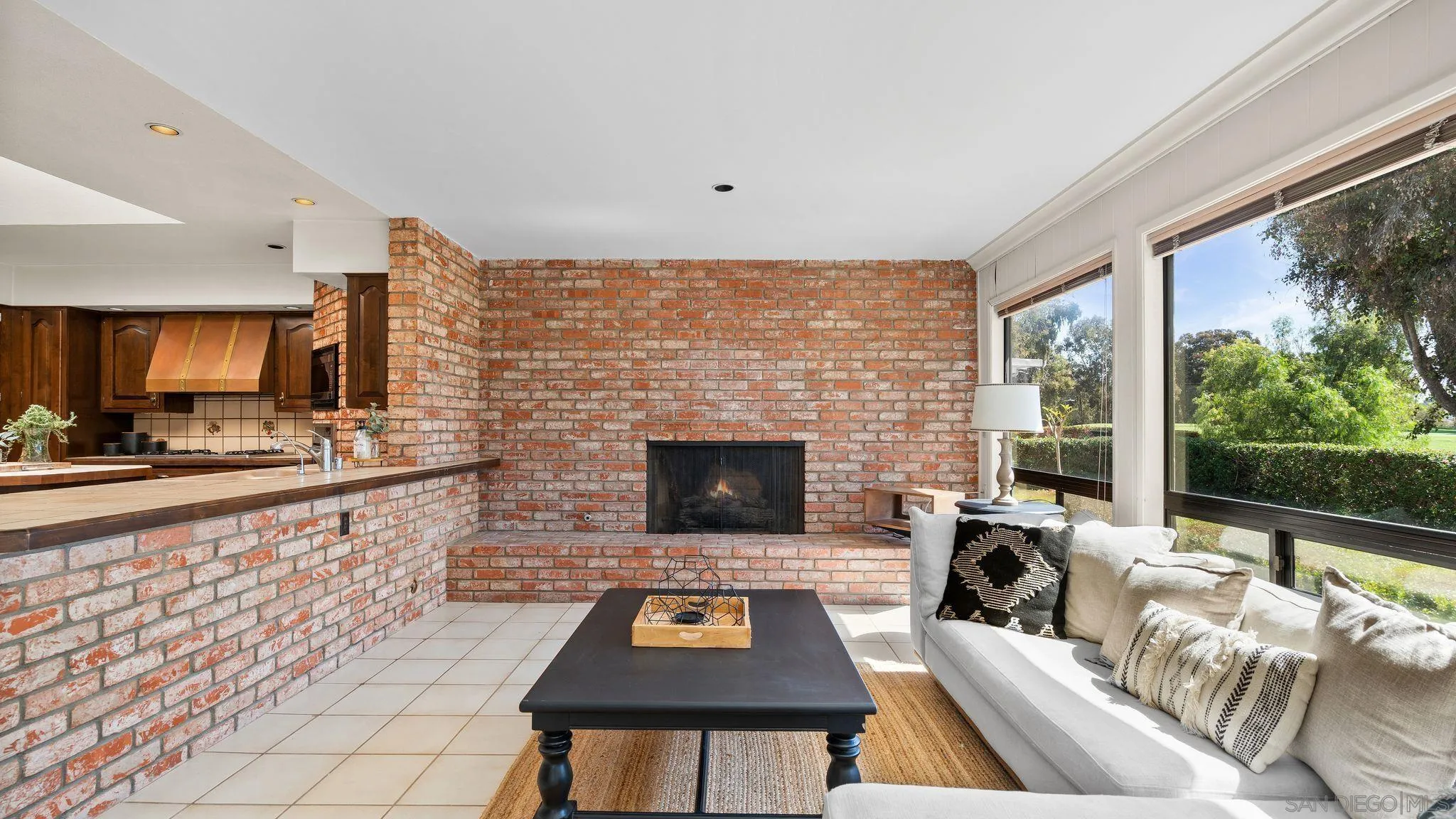 https://cdn.realtyfeed.com/cdn/127/260009631/a8f8321d65d267a9e6cdced92f9a6e83.webp
