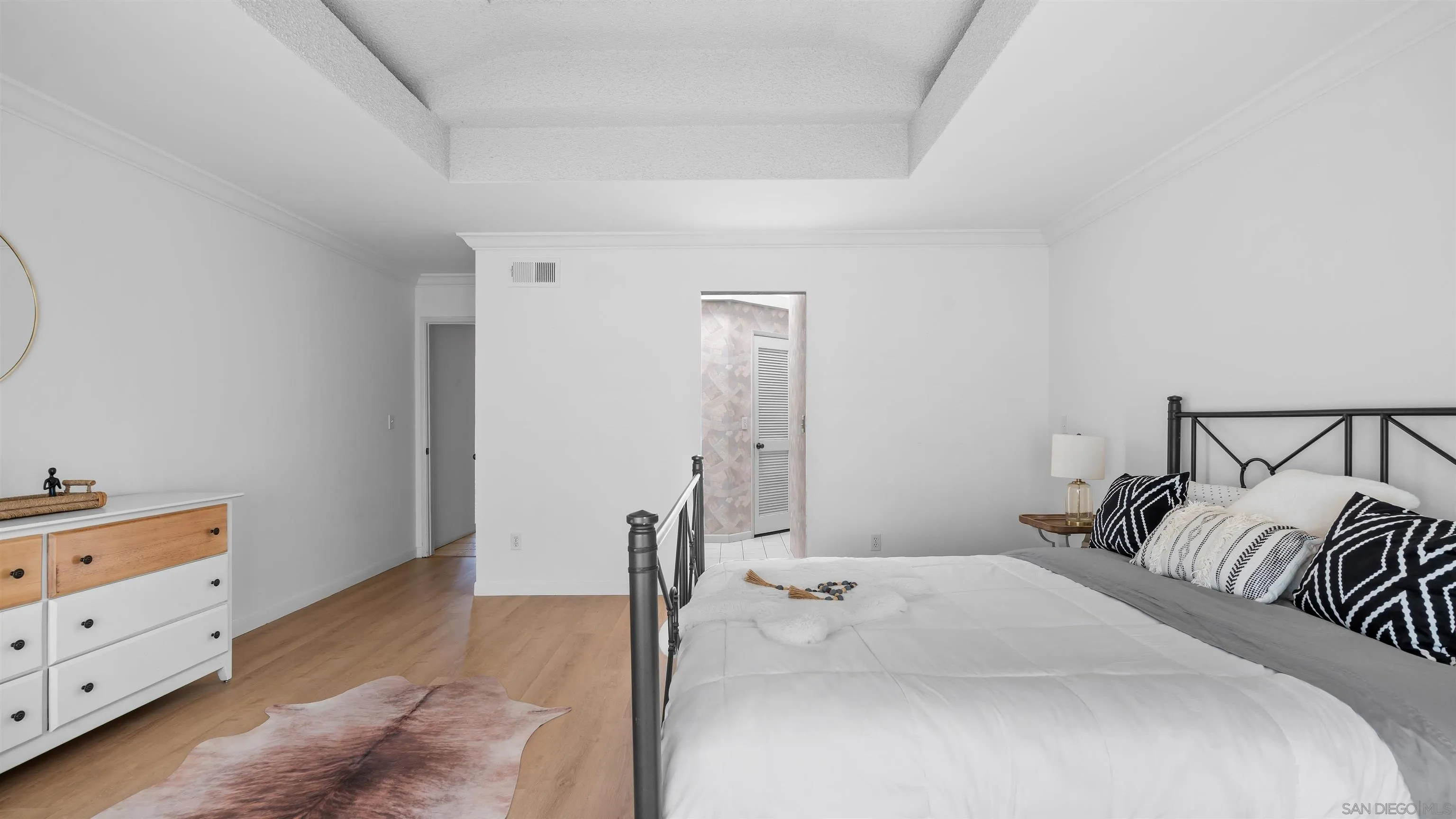 https://cdn.realtyfeed.com/cdn/127/260009631/db10390df37f8ef46b8e25a5a073e8c6.webp