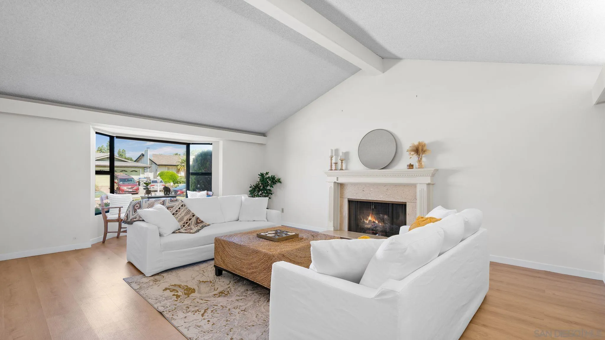 https://cdn.realtyfeed.com/cdn/127/260009631/e024af5b6f0c5f6ab60232e0295aa6ce.webp
