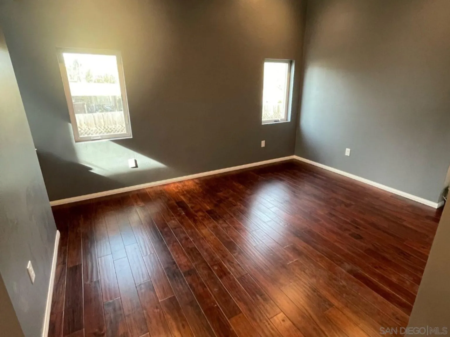 https://cdn.realtyfeed.com/cdn/127/260009636/ffcb915b3d0dd88ca4be7a5a0f0115d8.webp