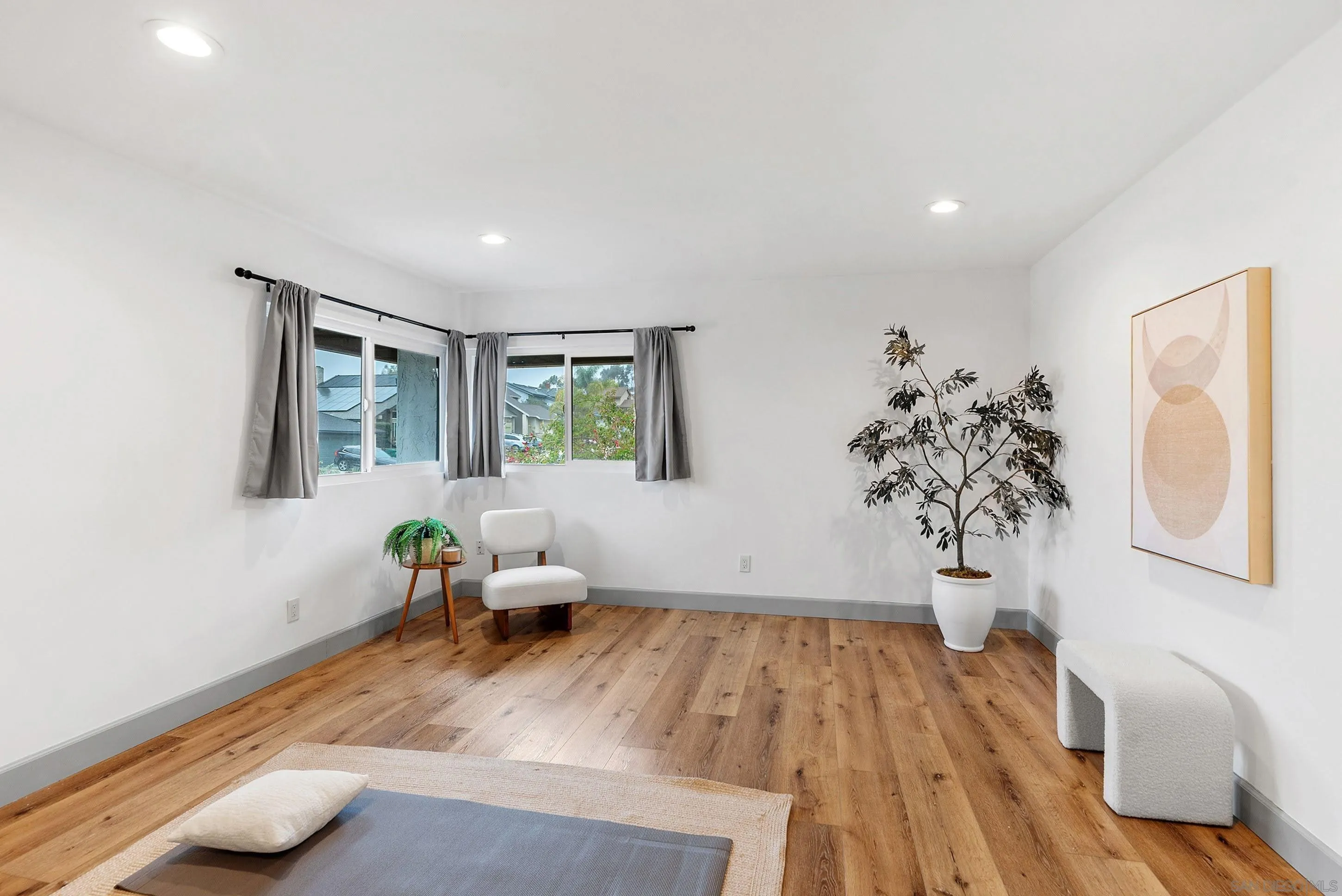 https://cdn.realtyfeed.com/cdn/127/260009639/9d2026bdc00caf0cad91bd903014513a.webp