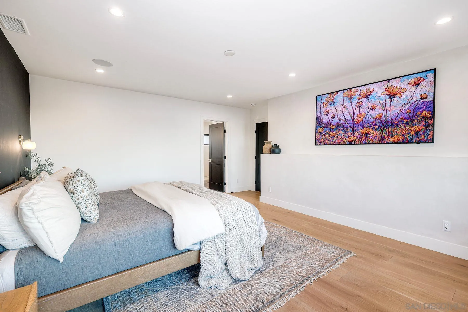 https://cdn.realtyfeed.com/cdn/127/260009643/680410b1a493b88575ac681e8a802a42.webp