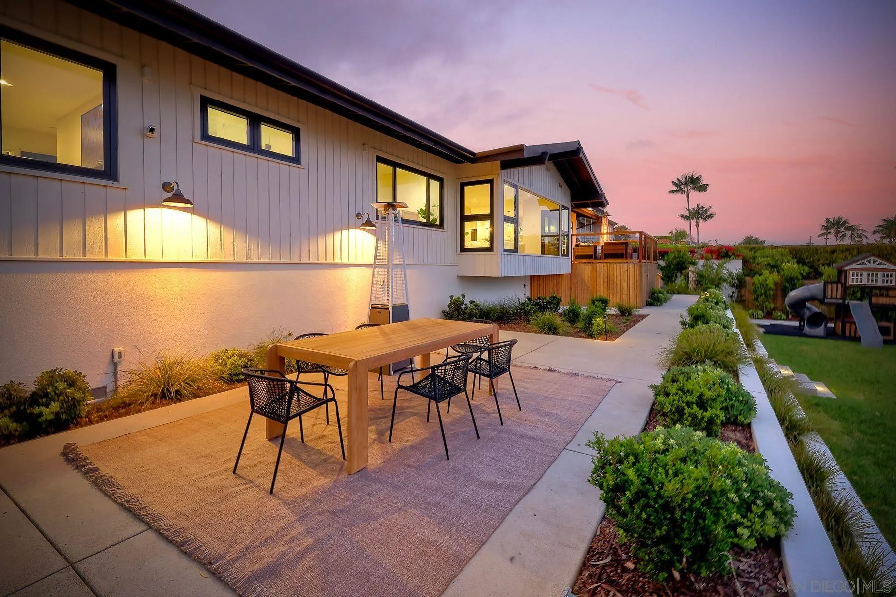 https://cdn.realtyfeed.com/cdn/127/260009643/90705409e0f8734b085919c4f46843d4.webp
