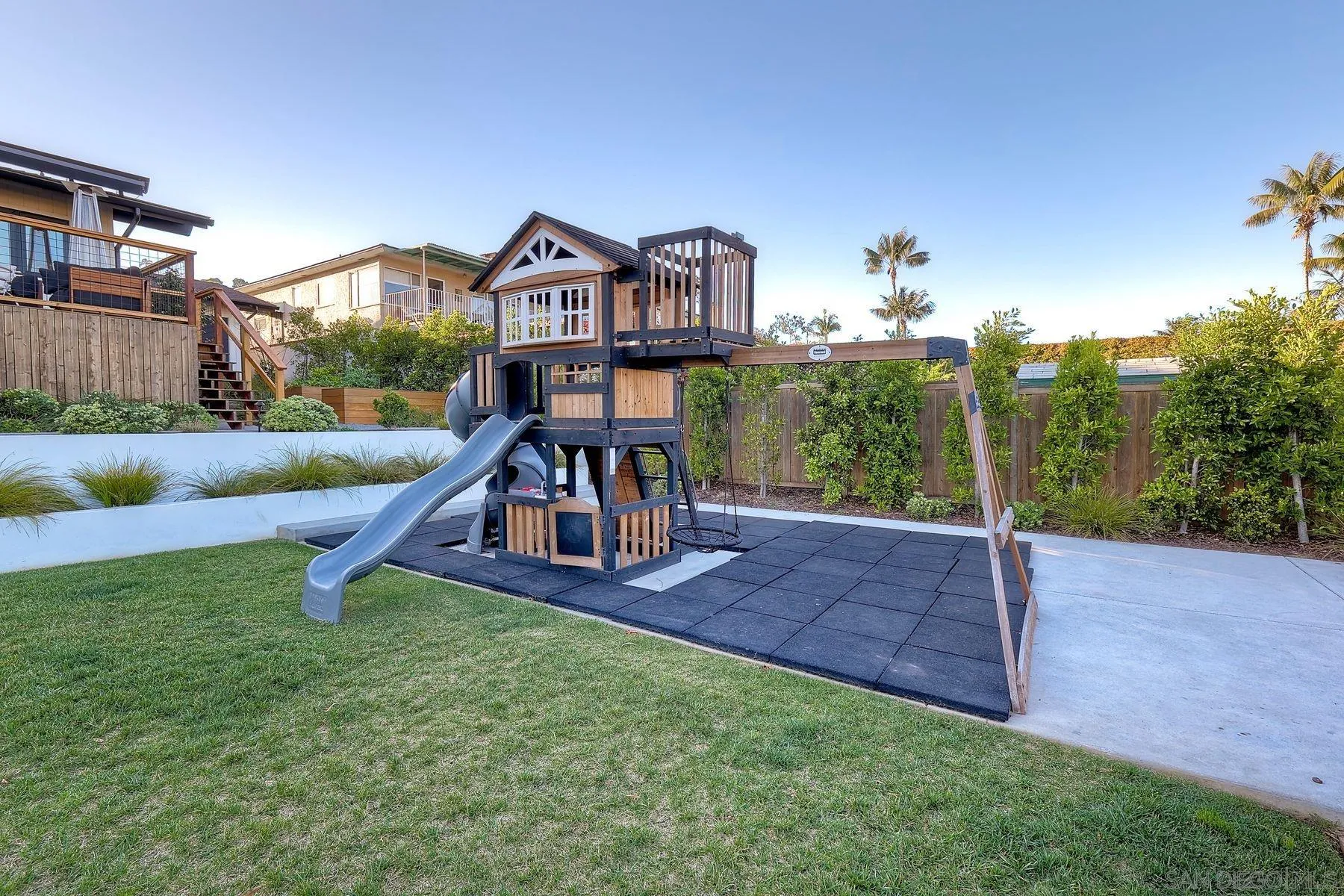 https://cdn.realtyfeed.com/cdn/127/260009643/930970e7816d212f85f31853672328dd.webp