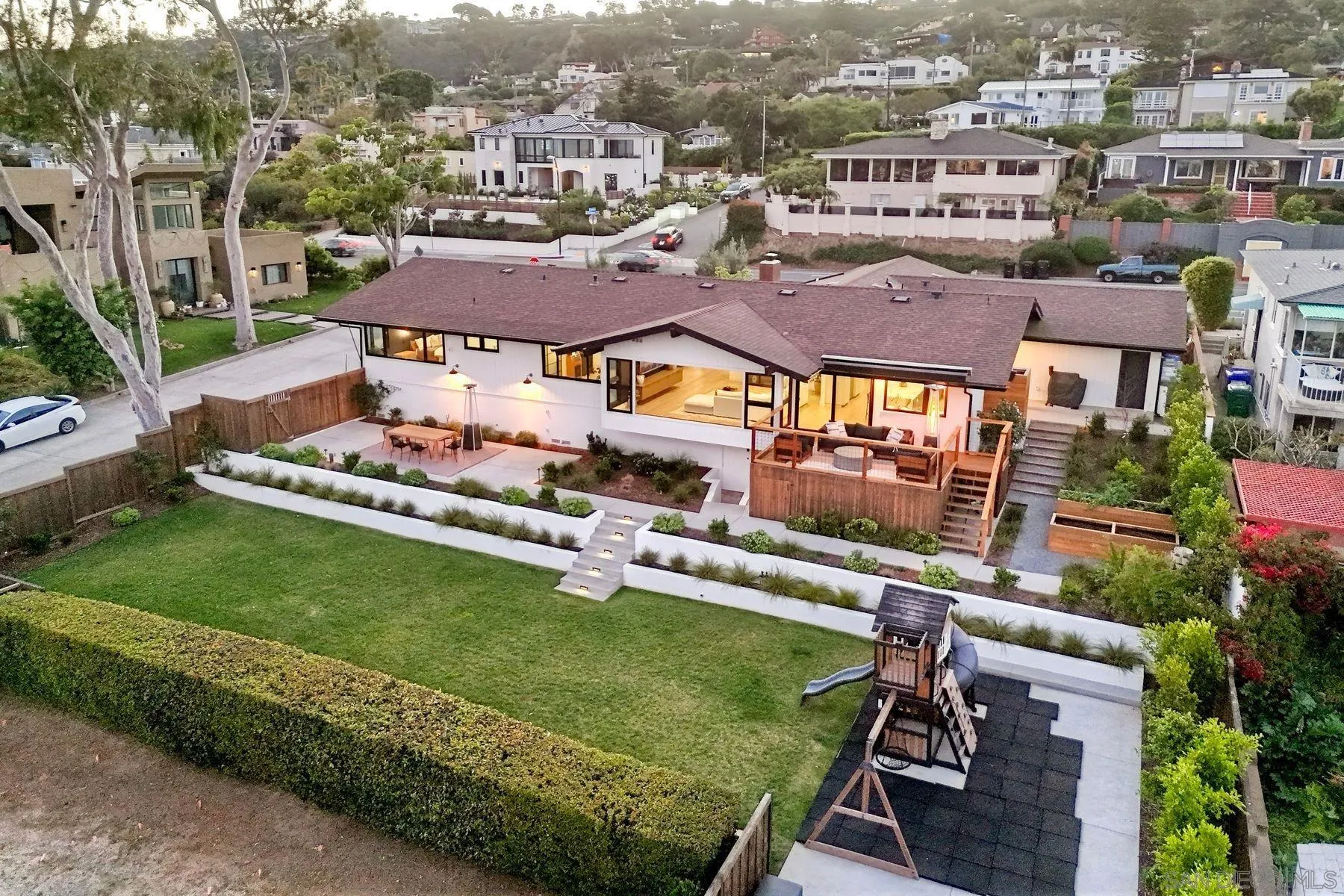 https://cdn.realtyfeed.com/cdn/127/260009643/afb03f98c399b708d9ba99940501b25f.webp