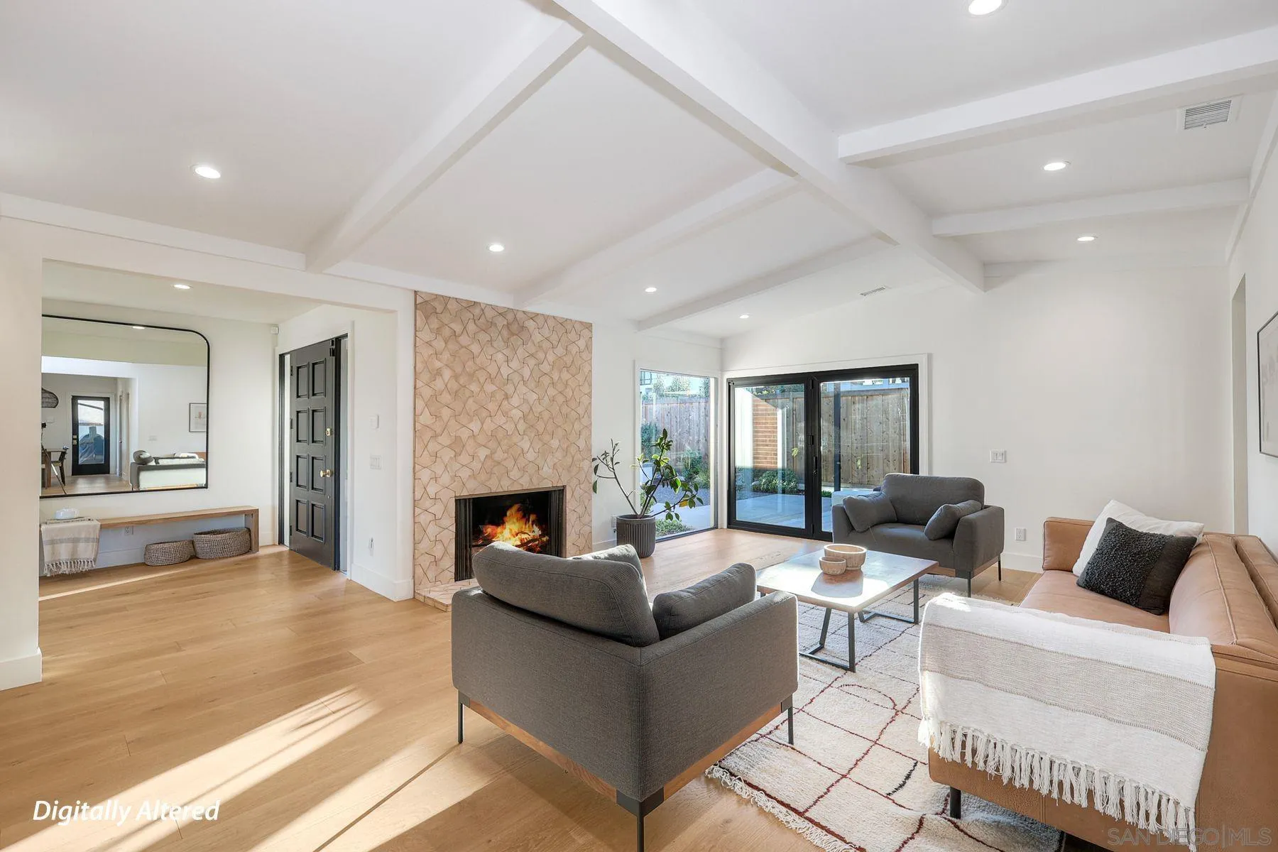 https://cdn.realtyfeed.com/cdn/127/260009643/dec93990e1c655a73071ce953f781c5e.webp