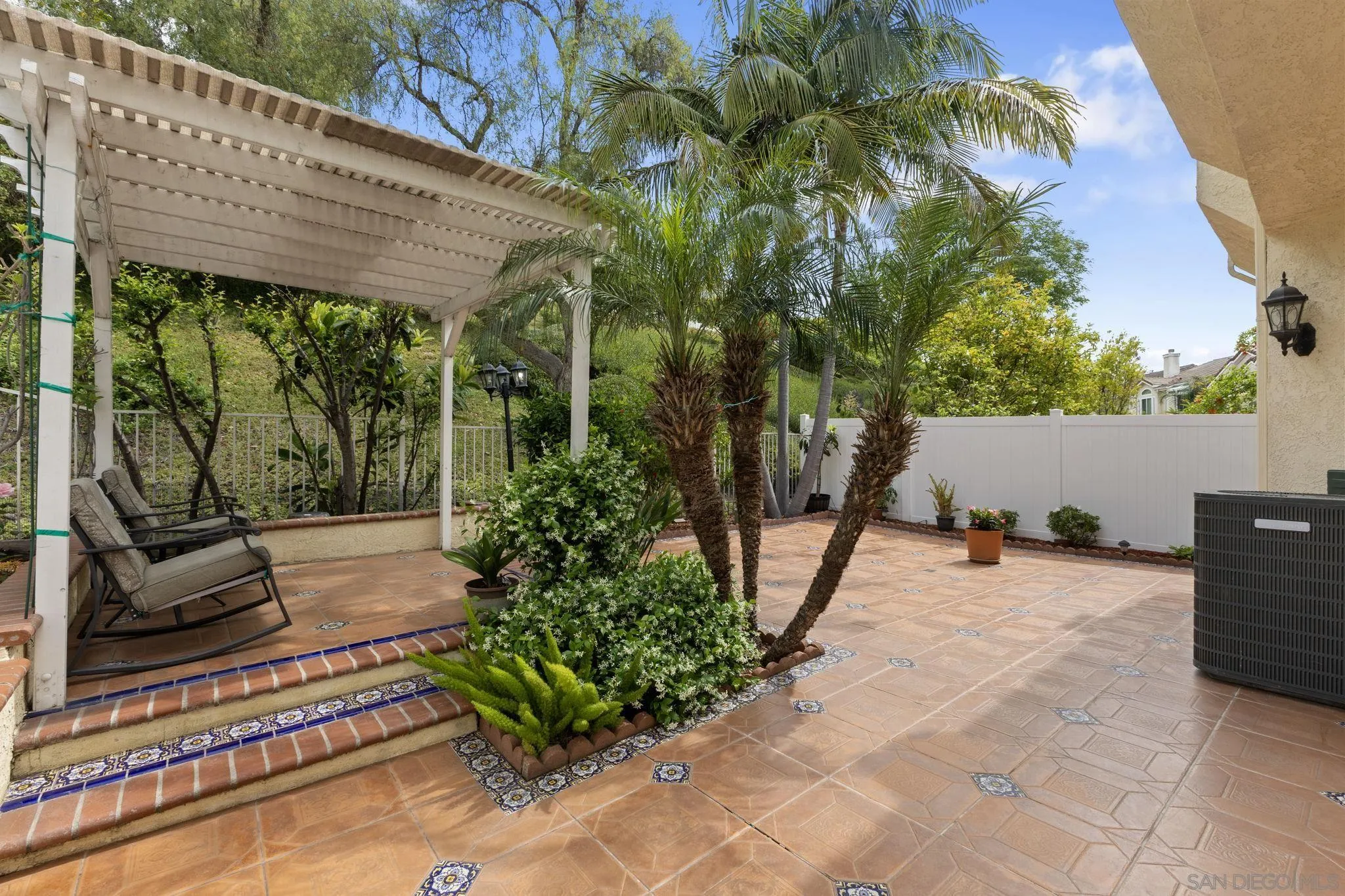 https://cdn.realtyfeed.com/cdn/127/260009648/96da631aff94215a6db9680408ad2aff.webp