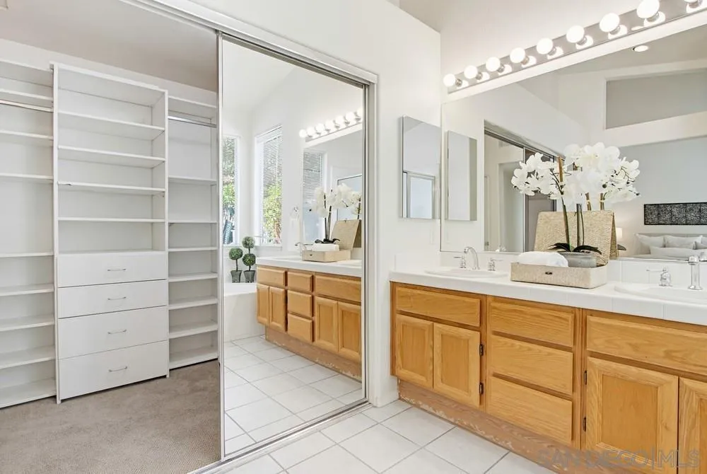 https://cdn.realtyfeed.com/cdn/127/260009650/1298cf04ec9d4255a895f758177bdcef.webp