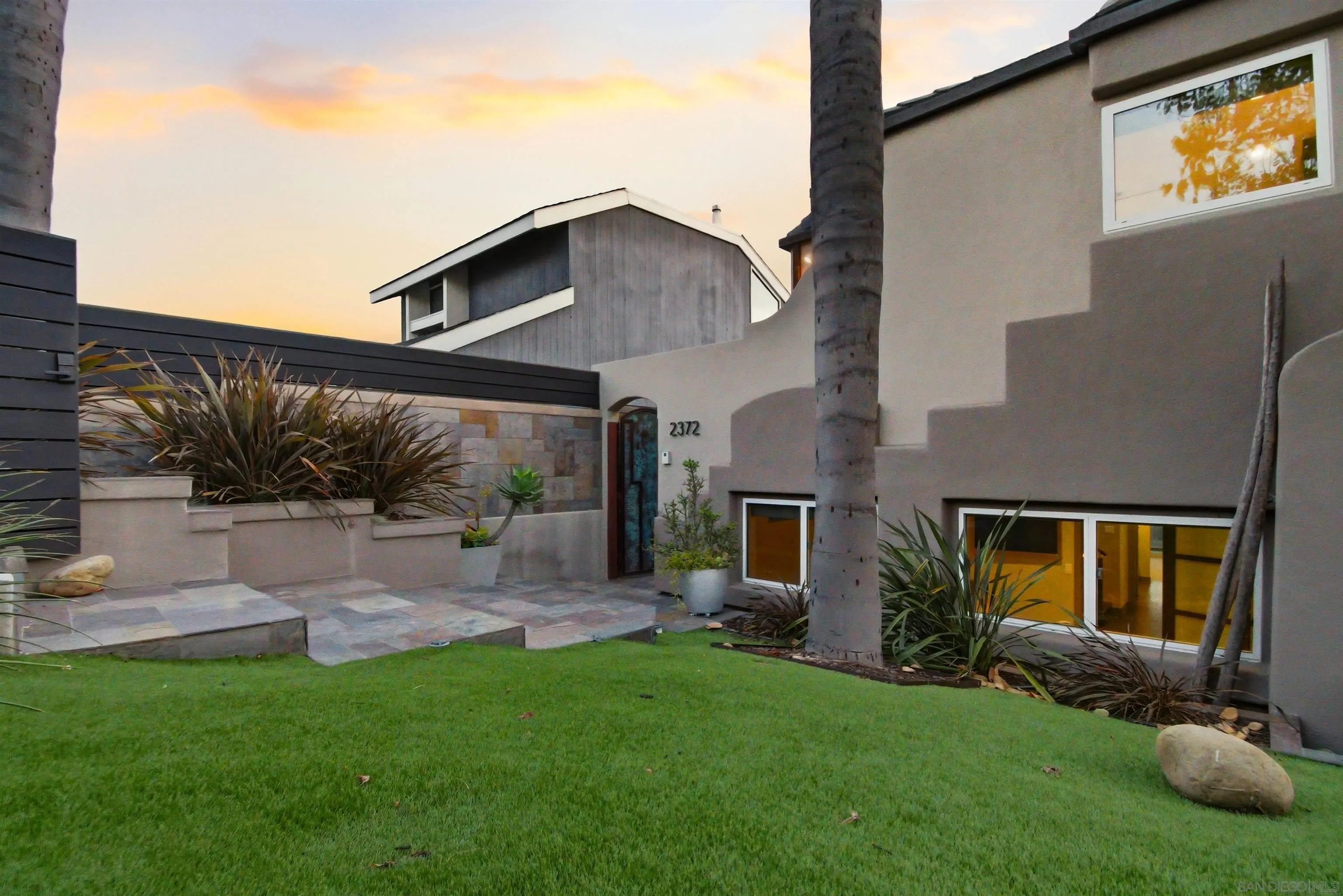 2372 Oxford Ave, Cardiff, CA, 92007