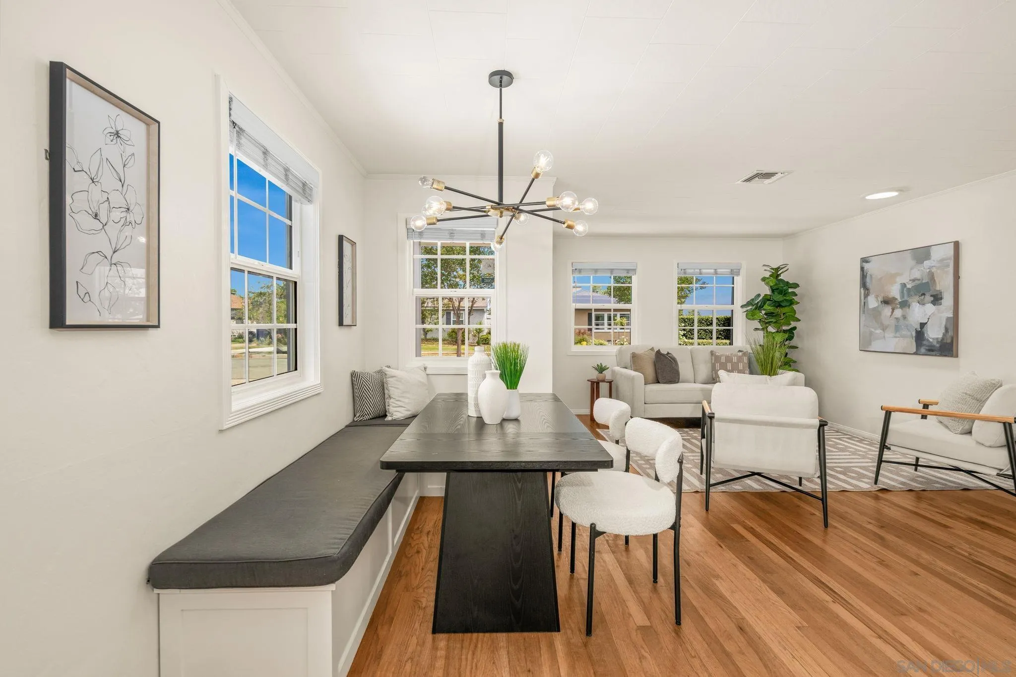 https://cdn.realtyfeed.com/cdn/127/260009655/9140fefe9632b12caeda0545f3d390a2.webp