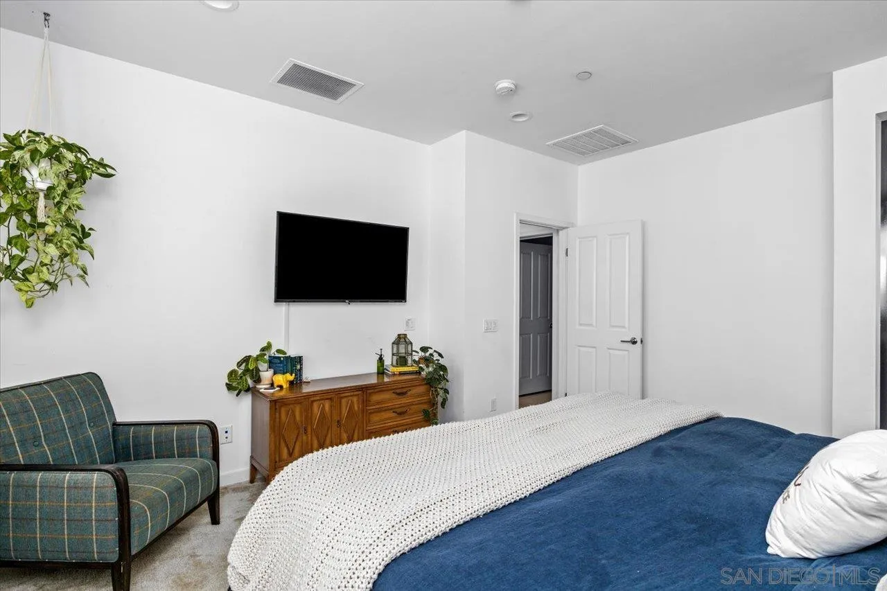 https://cdn.realtyfeed.com/cdn/127/260009656/23589c6c08d01a758b3c49219a1e5f57.webp