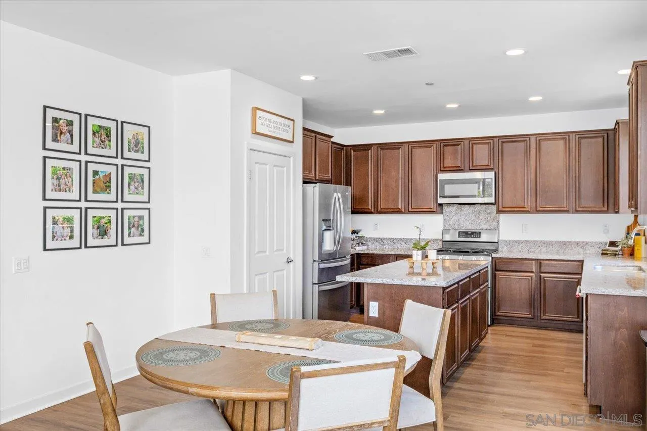 https://cdn.realtyfeed.com/cdn/127/260009656/53dc0dc96f250bf091c108ef81de7659.webp