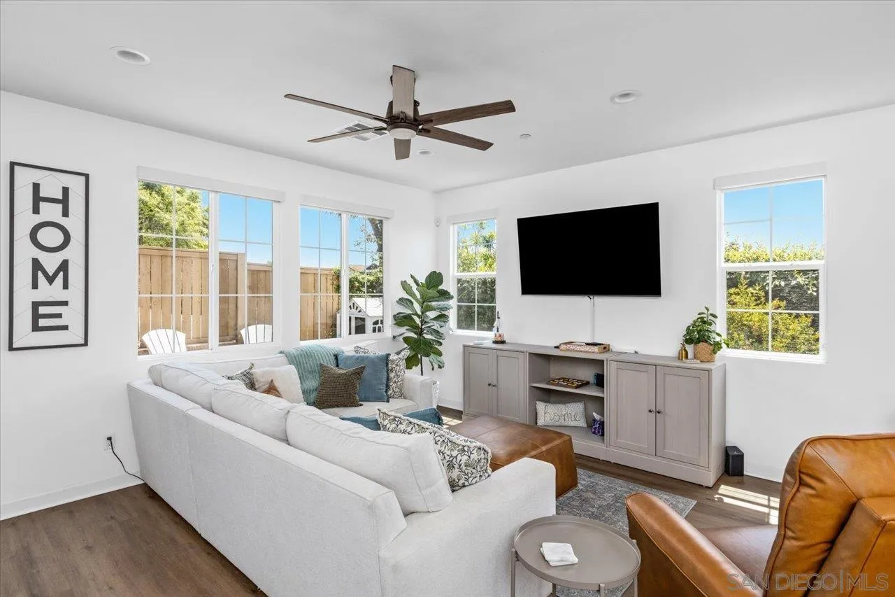https://cdn.realtyfeed.com/cdn/127/260009656/bb27085b24af20ecc104893aec544aee.webp