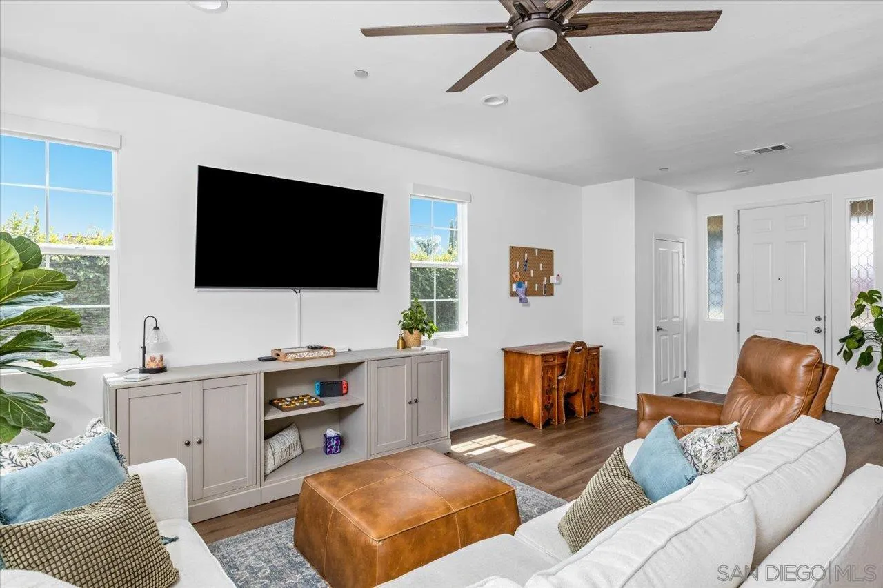 https://cdn.realtyfeed.com/cdn/127/260009656/e997f54ea83f1878475aa84eb3757b4d.webp